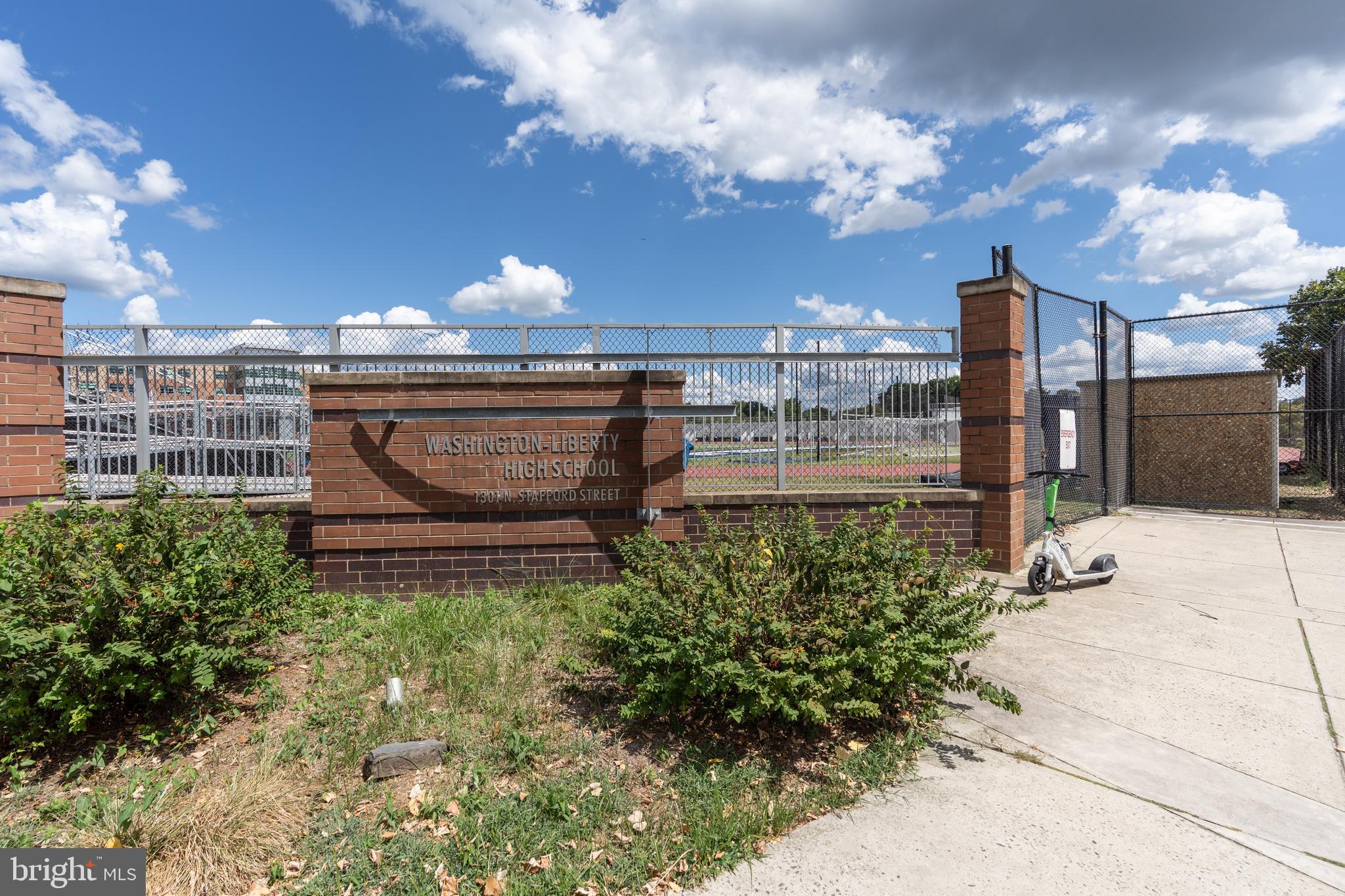 STAFFORD SQUARE - Residential