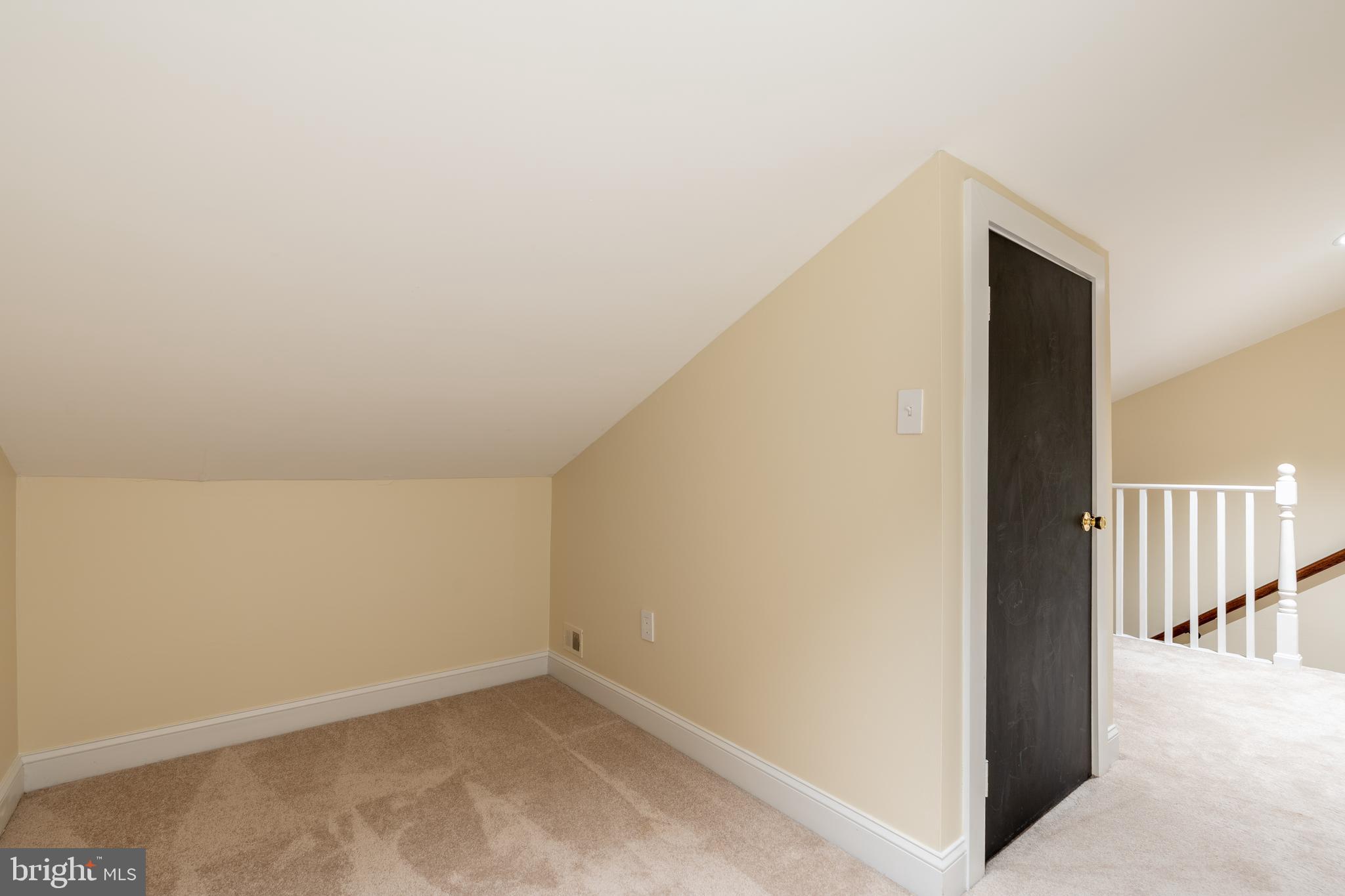 STAFFORD SQUARE - Residential