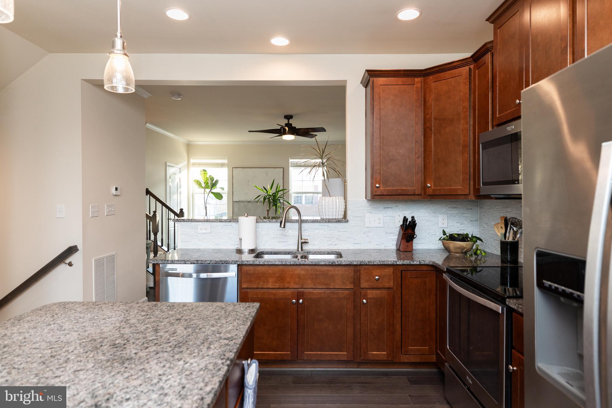 THE TOWNES AT TASKER - Residential