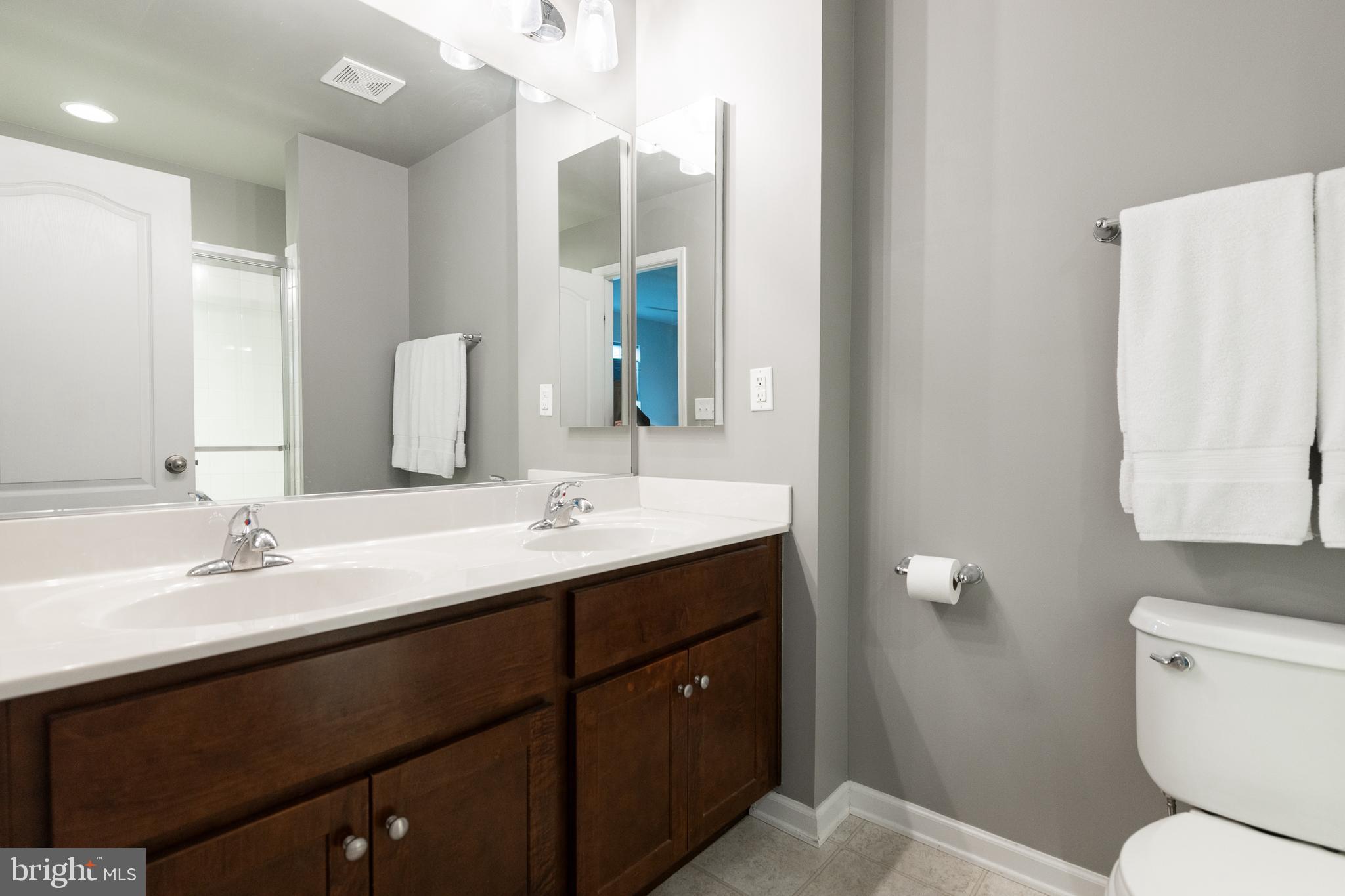 THE TOWNES AT TASKER - Residential