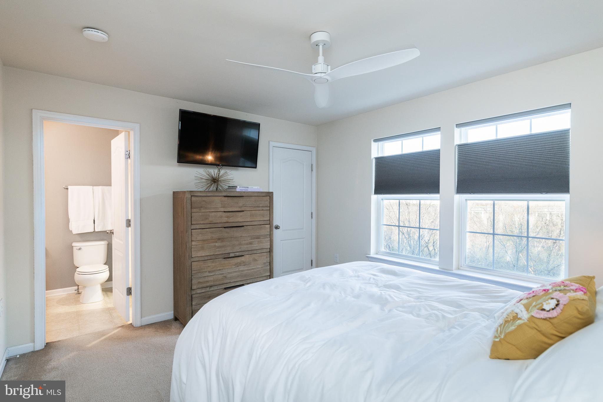 THE TOWNES AT TASKER - Residential