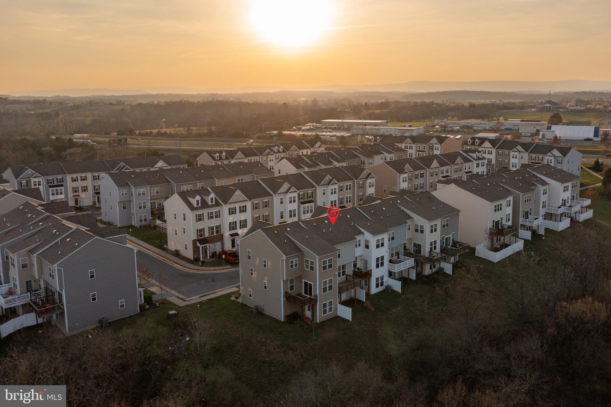 THE TOWNES AT TASKER - Residential