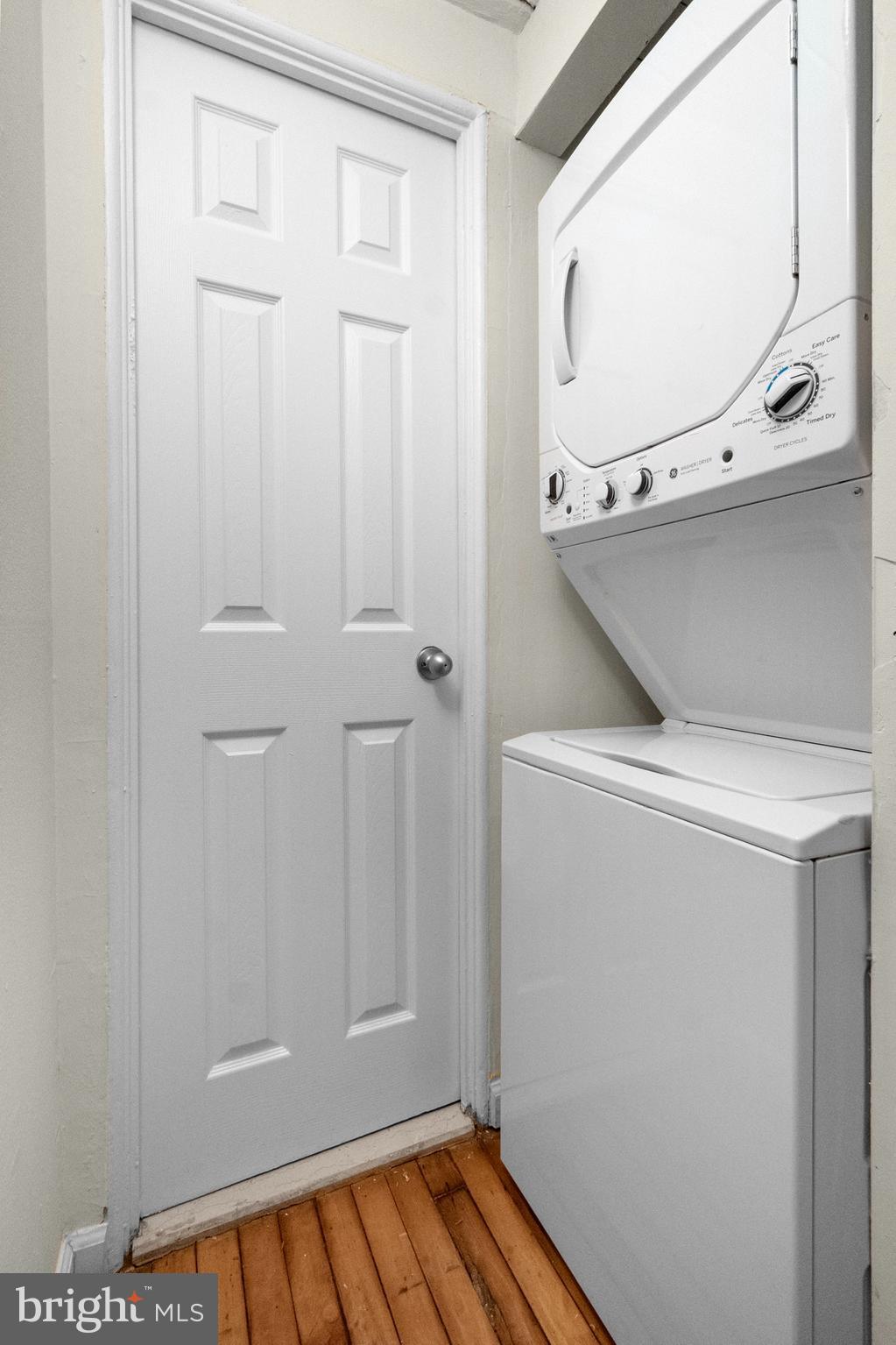 WASHINGTON SQ - Residential Lease