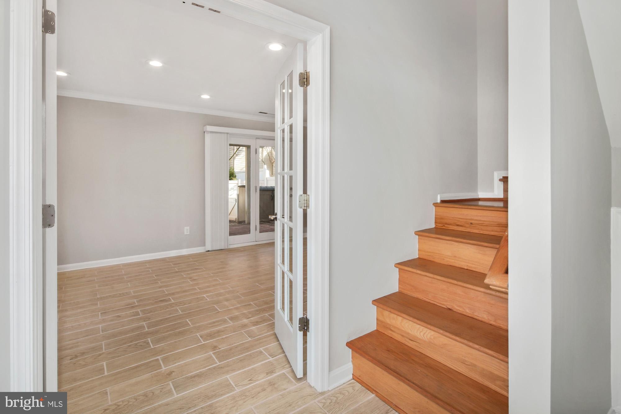 VIRGINIA CENTER - Residential