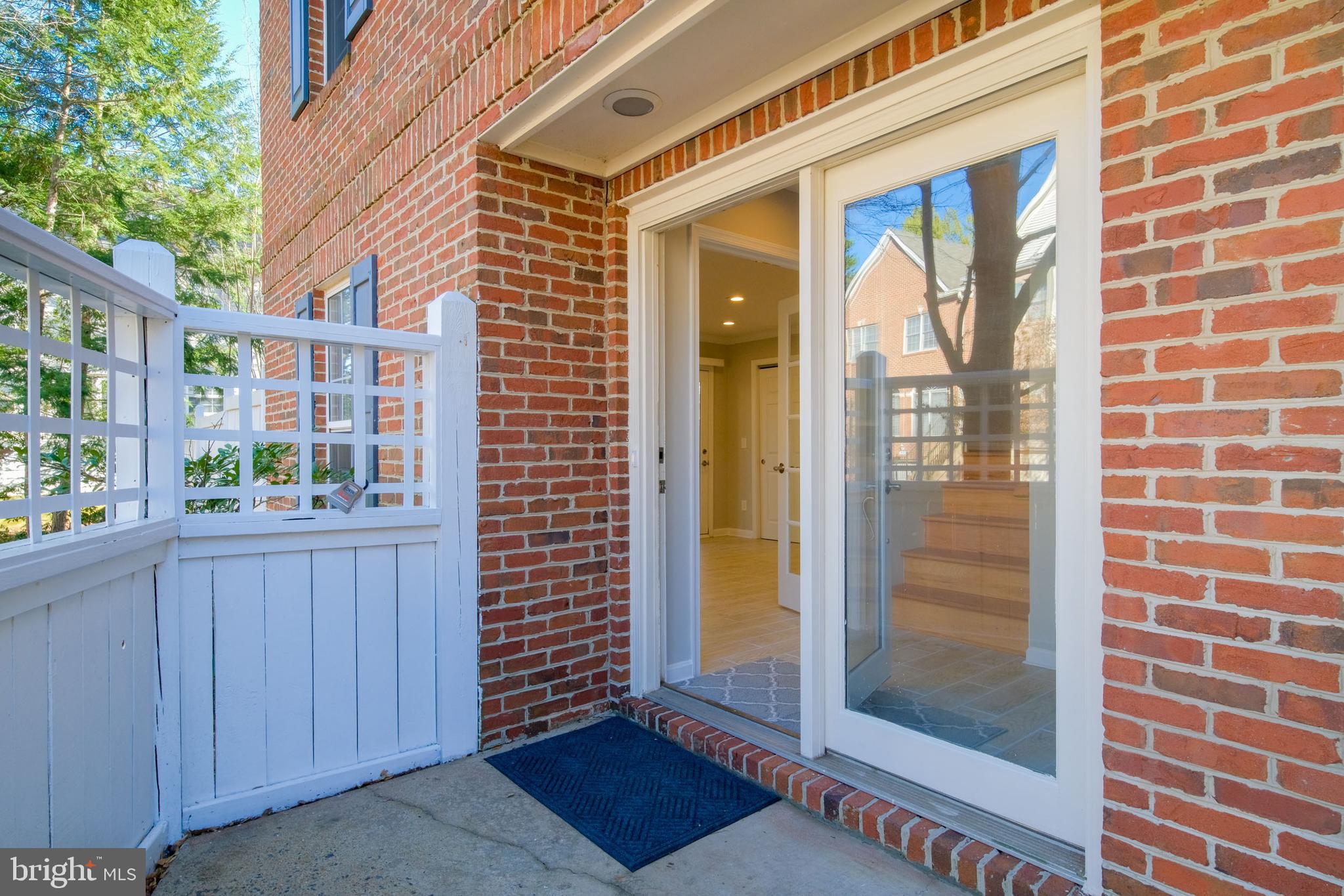 VIRGINIA CENTER - Residential