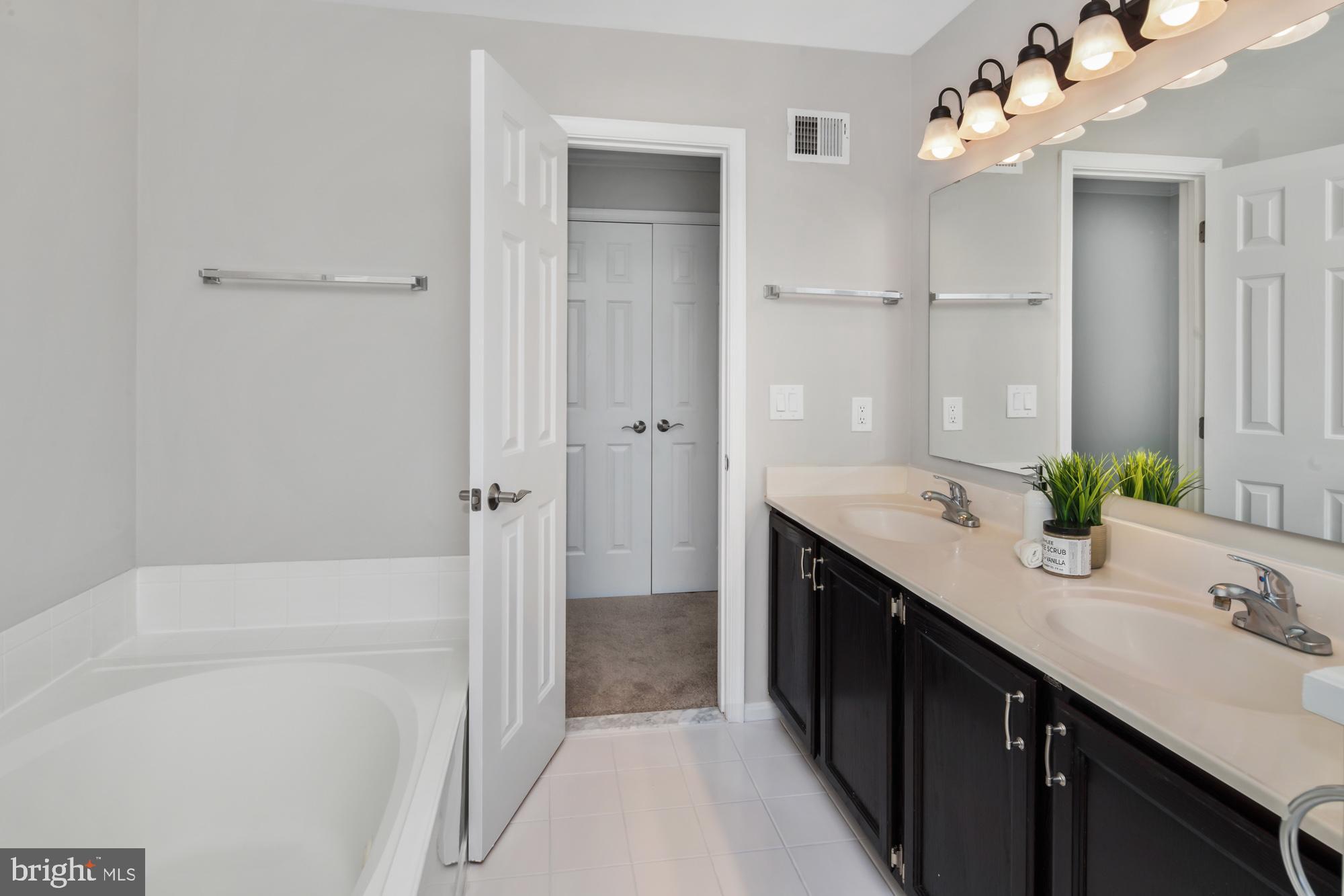 VIRGINIA CENTER - Residential