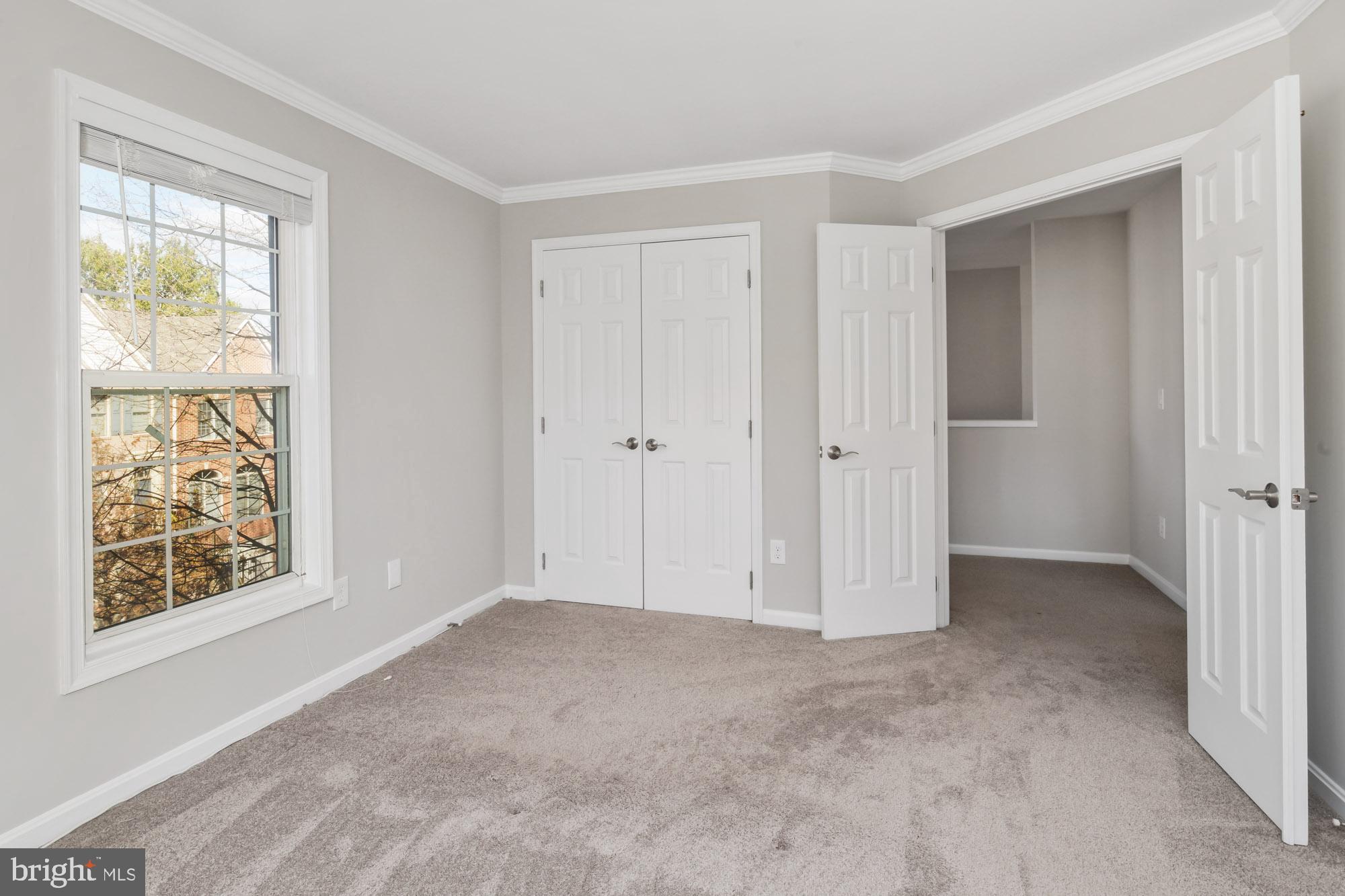 VIRGINIA CENTER - Residential