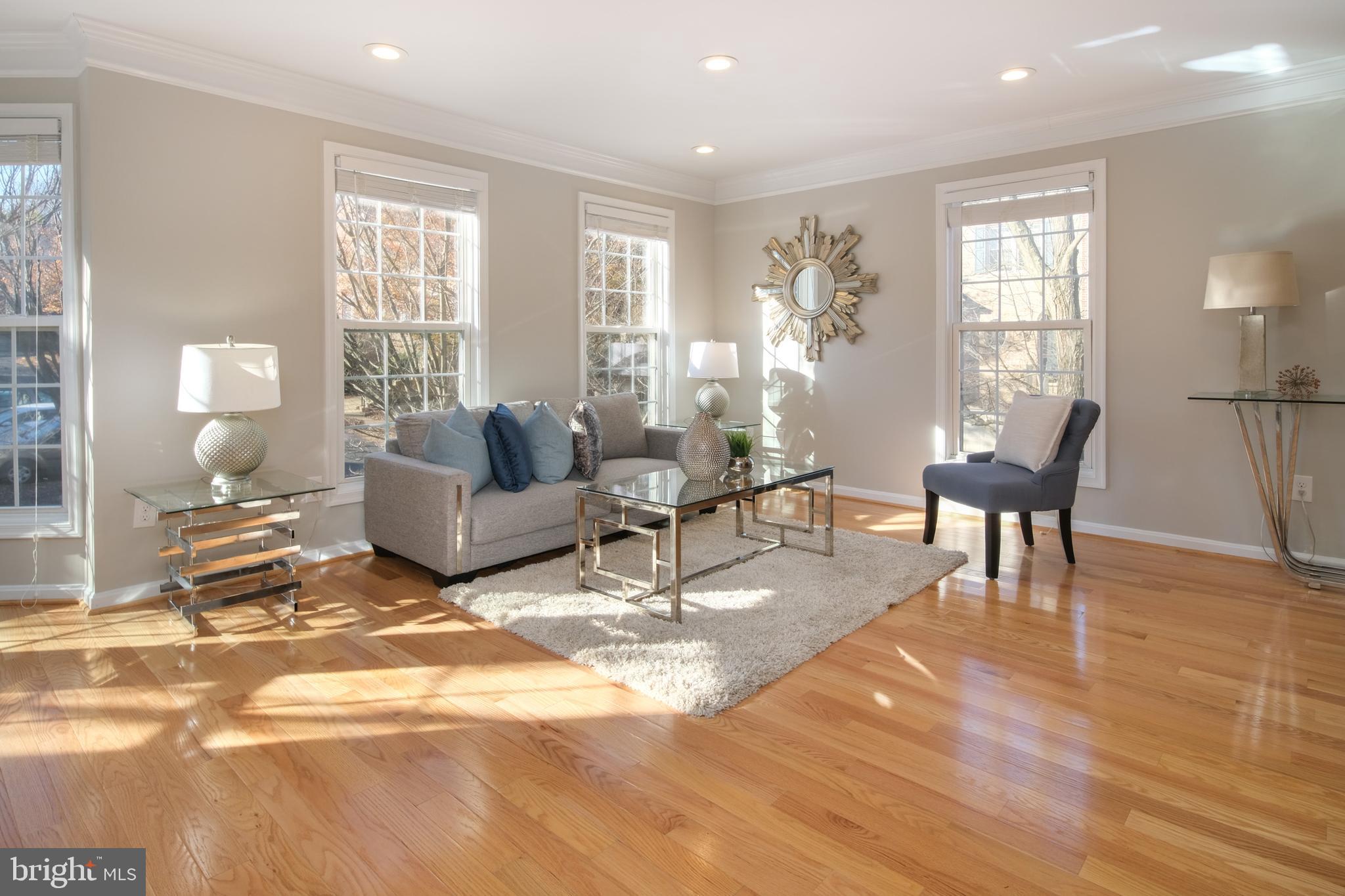 VIRGINIA CENTER - Residential