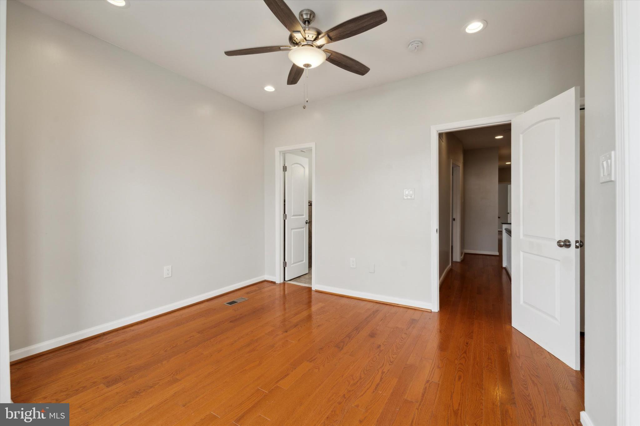 COBBS CREEK - Residential