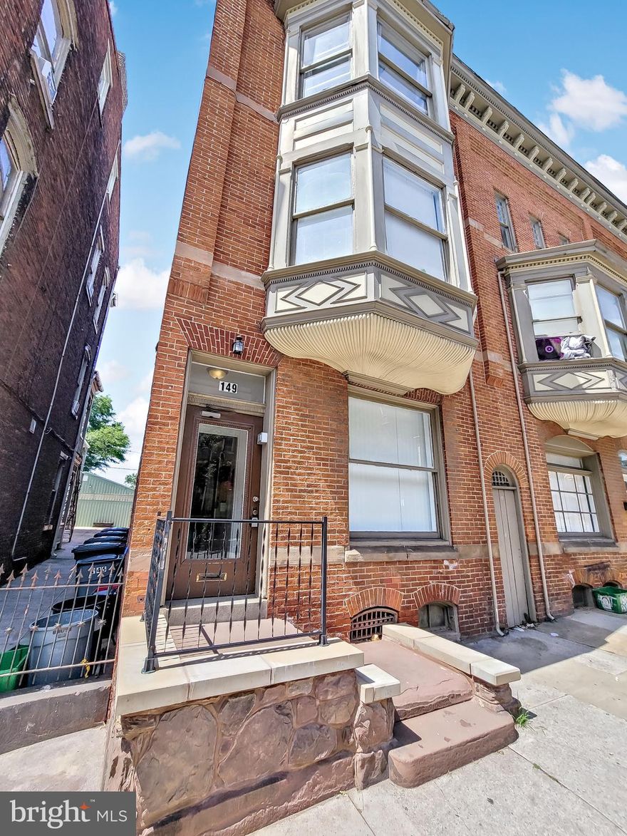 This property is a rare find in the sought-after area of York City, located only a few blocks from downtown and prominent restaurants. It presents a unique opportunity that only comes along once in a lifetime.  The property comprises a 12-unit apartment building that includes a laundry facility, providing everything that an investor could desire in a property. Each unit features a single bedroom, and tenants are responsible for all utilities, except for the owner's electric meter.  Several units underwent extensive renovations in 2021, resulting in a substantial income. This investment opportunity is not to be missed, and it won't last long. Take advantage of this chance to own a fantastic property in an exceptional location.