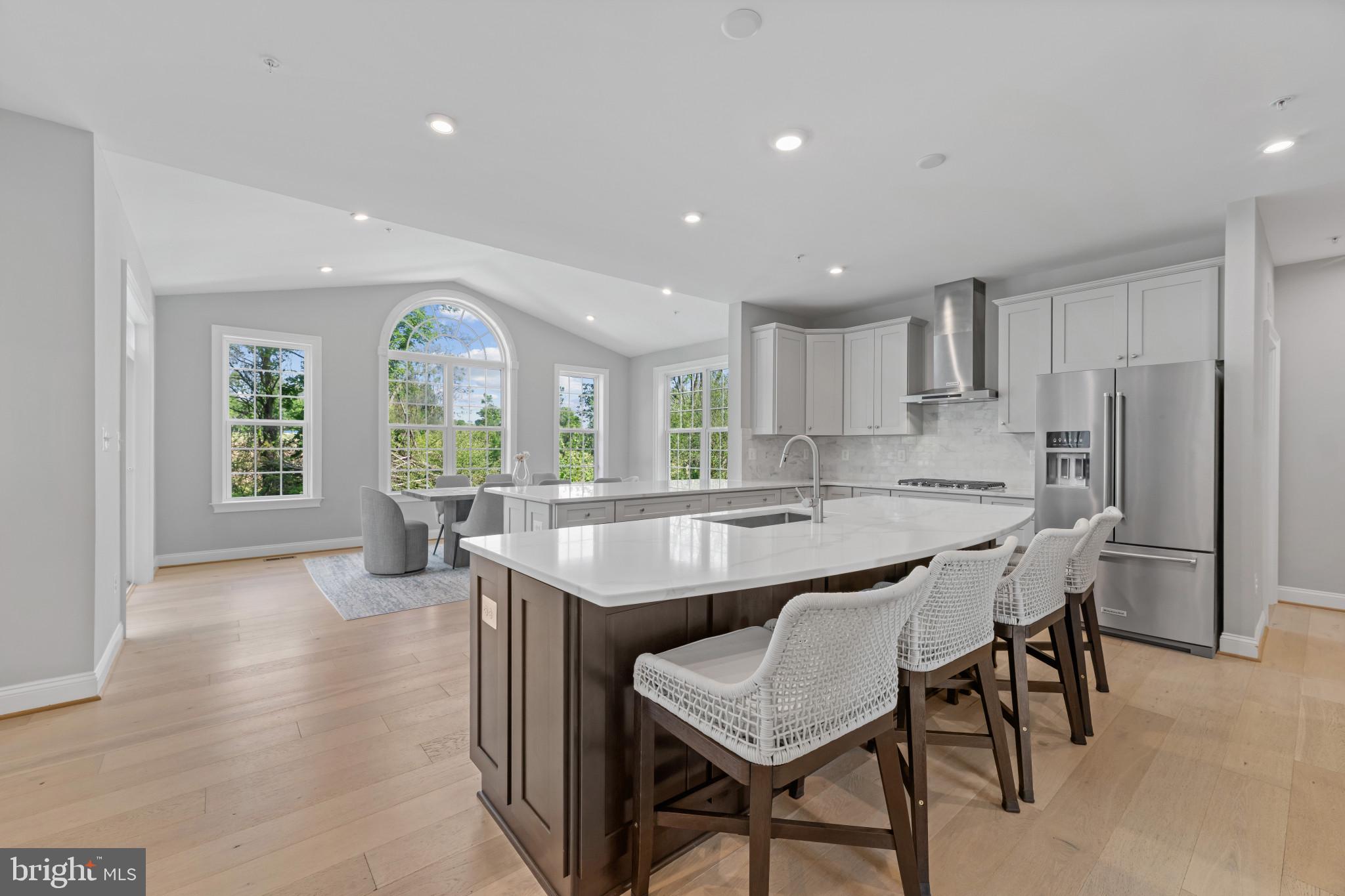 WESTMOUNT - Residential