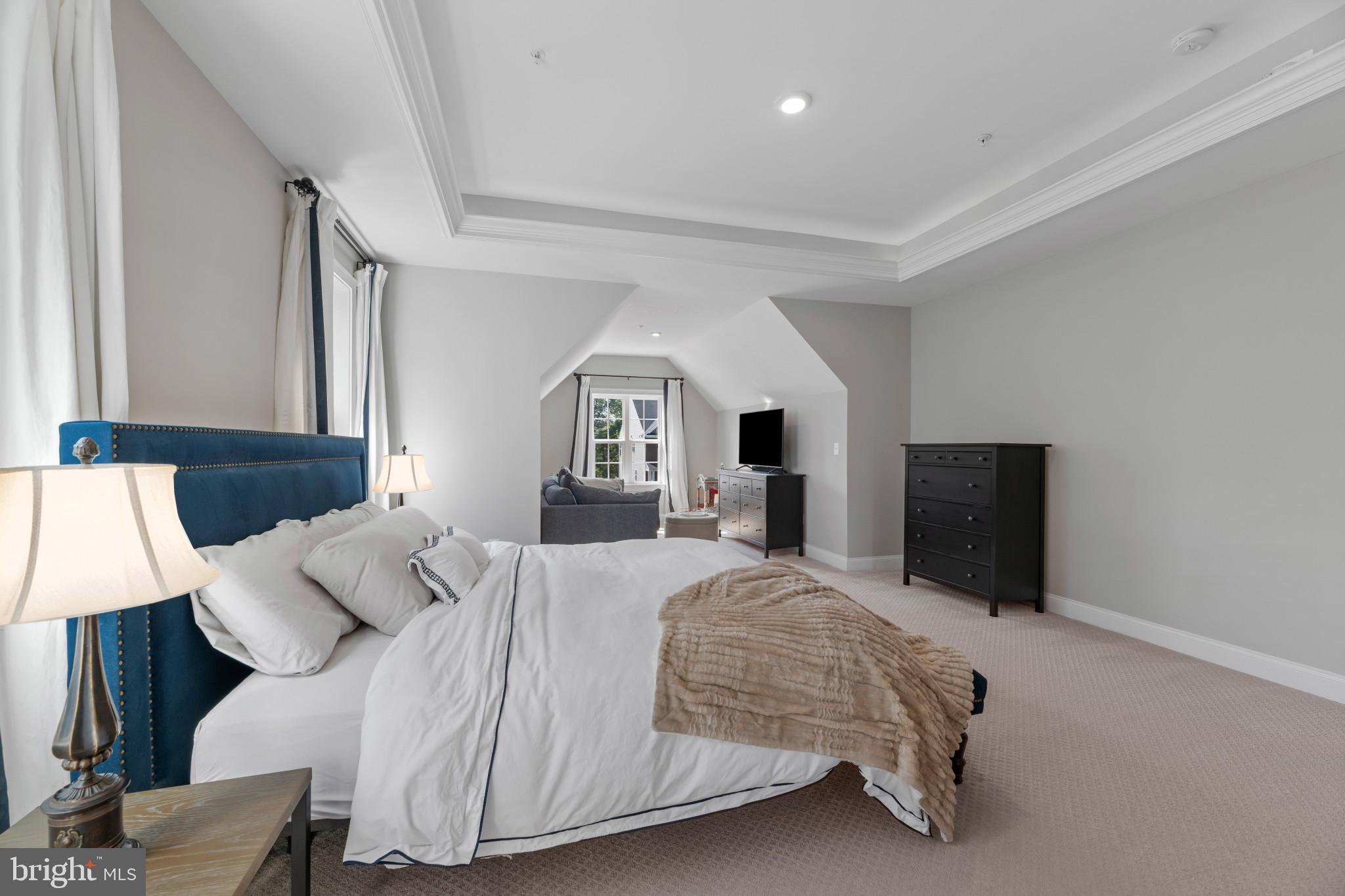 WESTMOUNT - Residential