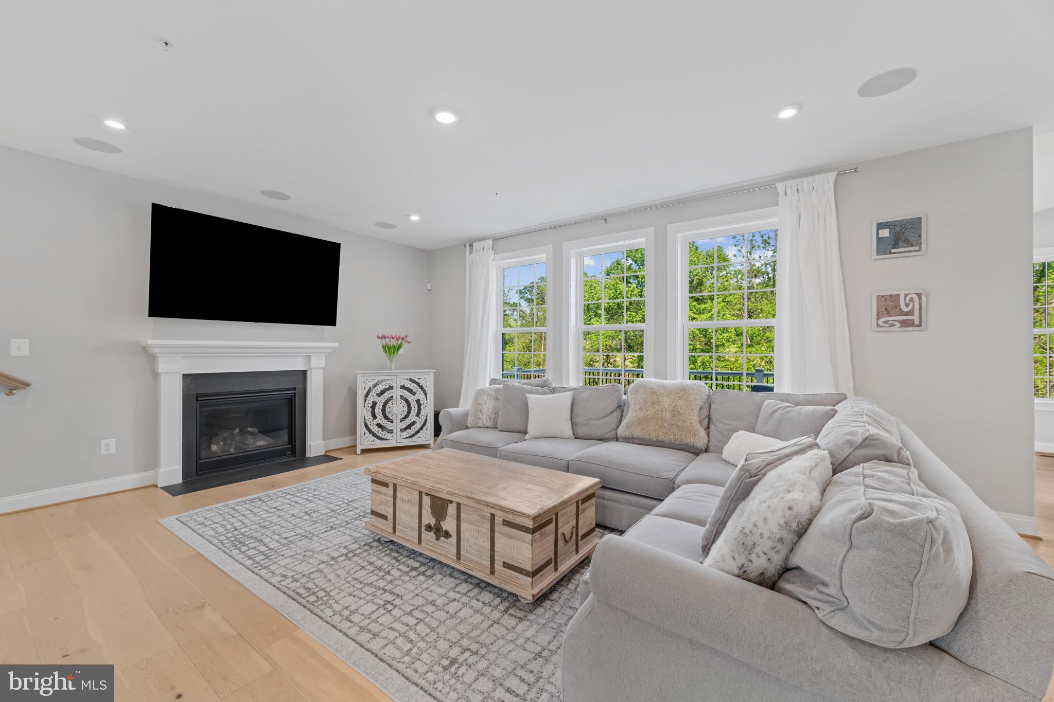 WESTMOUNT - Residential