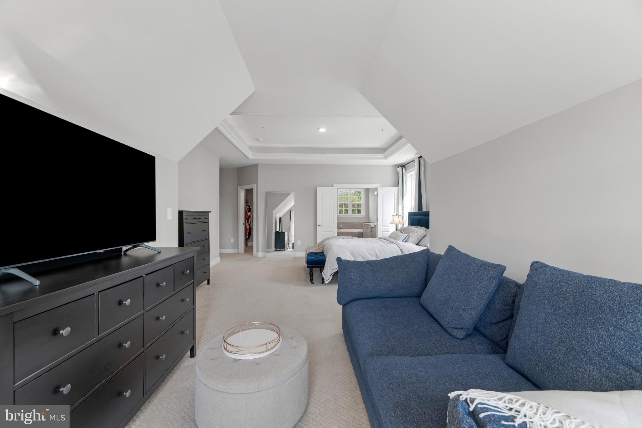 WESTMOUNT - Residential