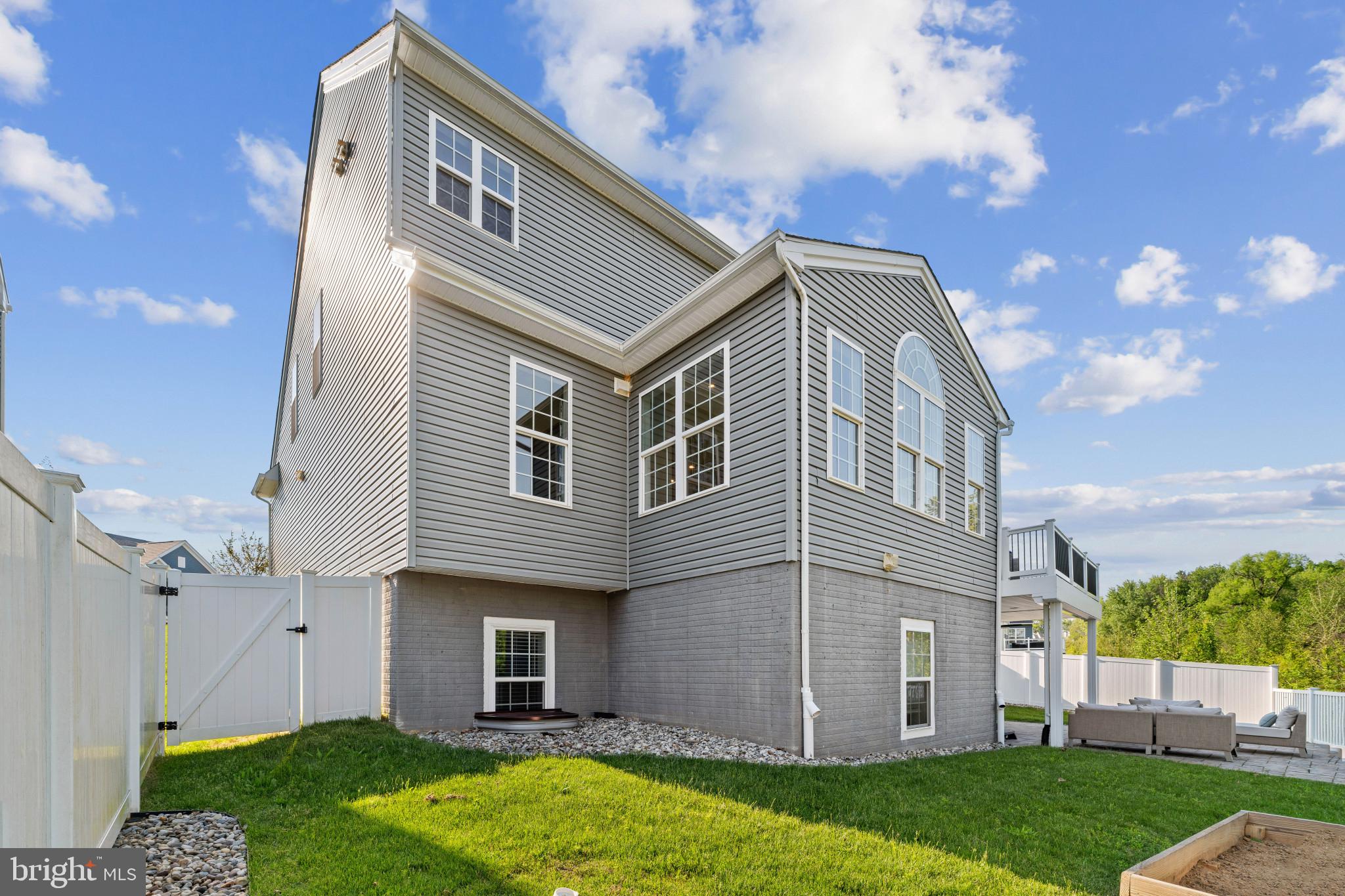 WESTMOUNT - Residential