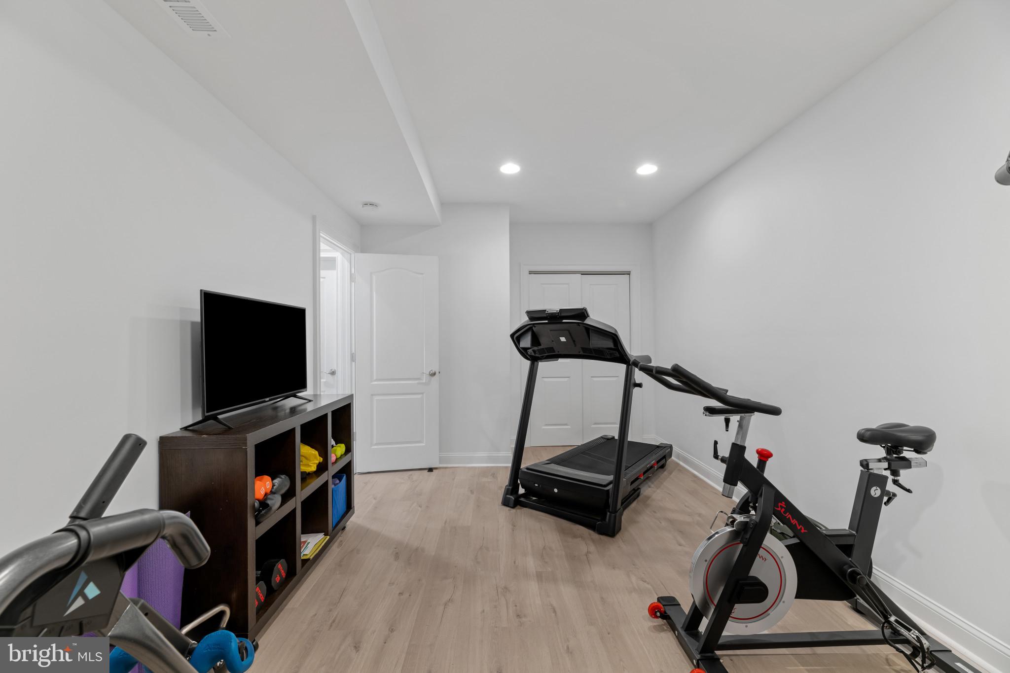 WESTMOUNT - Residential