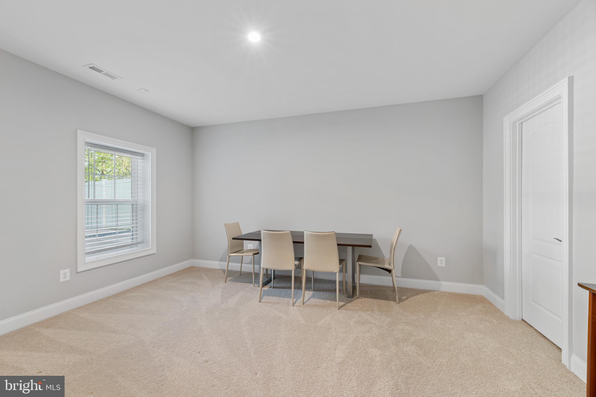 WESTMOUNT - Residential