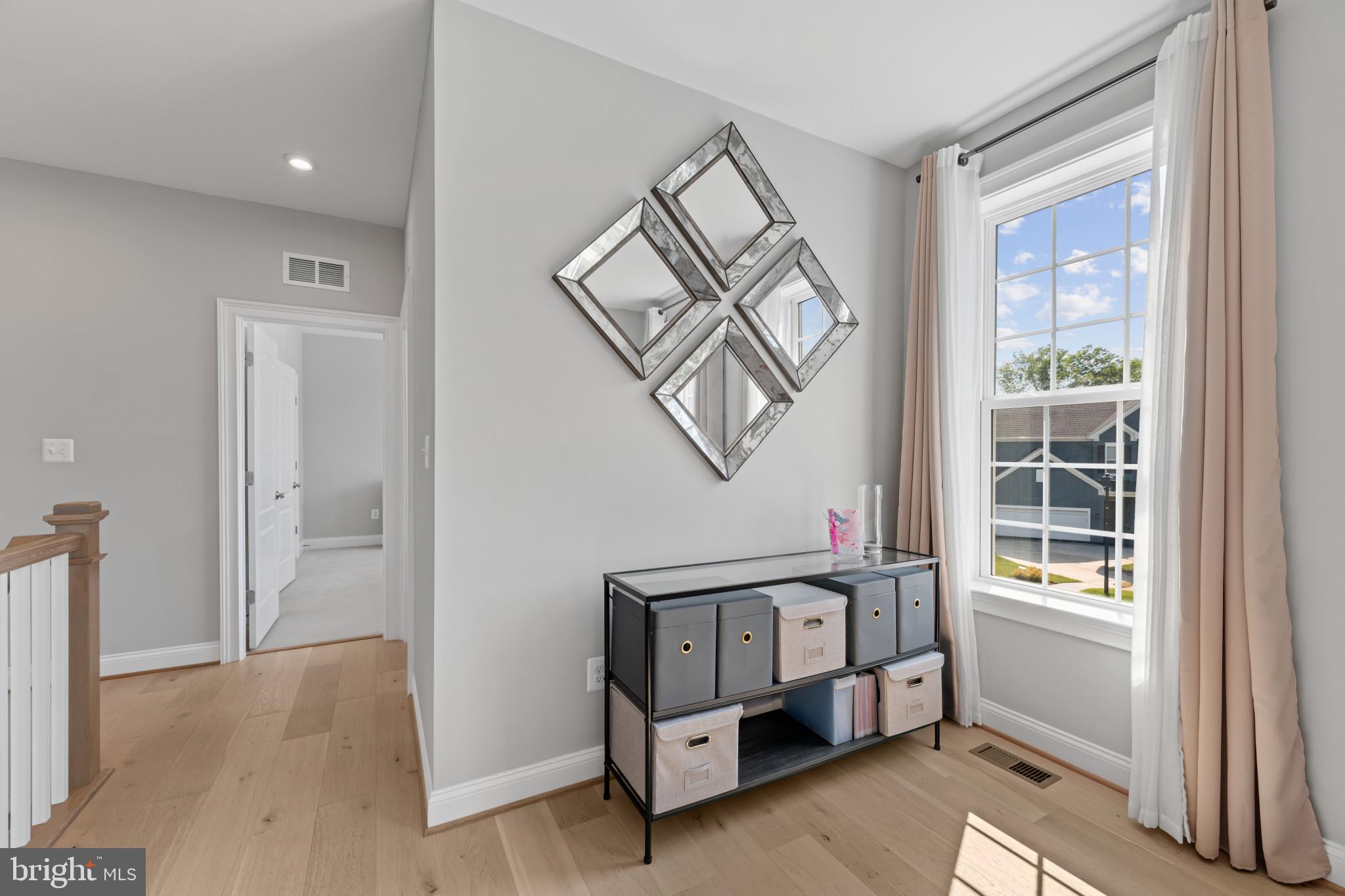 WESTMOUNT - Residential