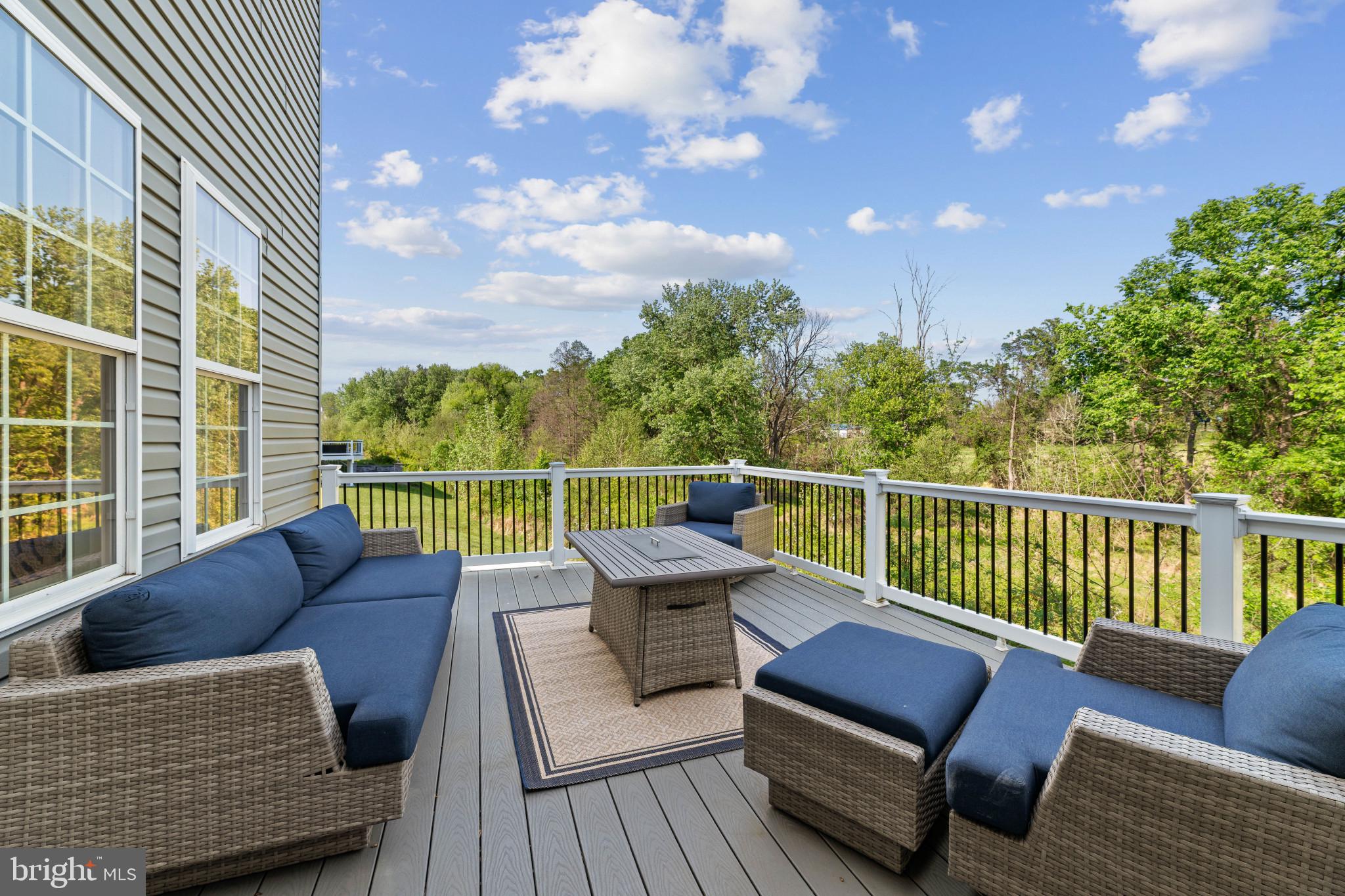 WESTMOUNT - Residential