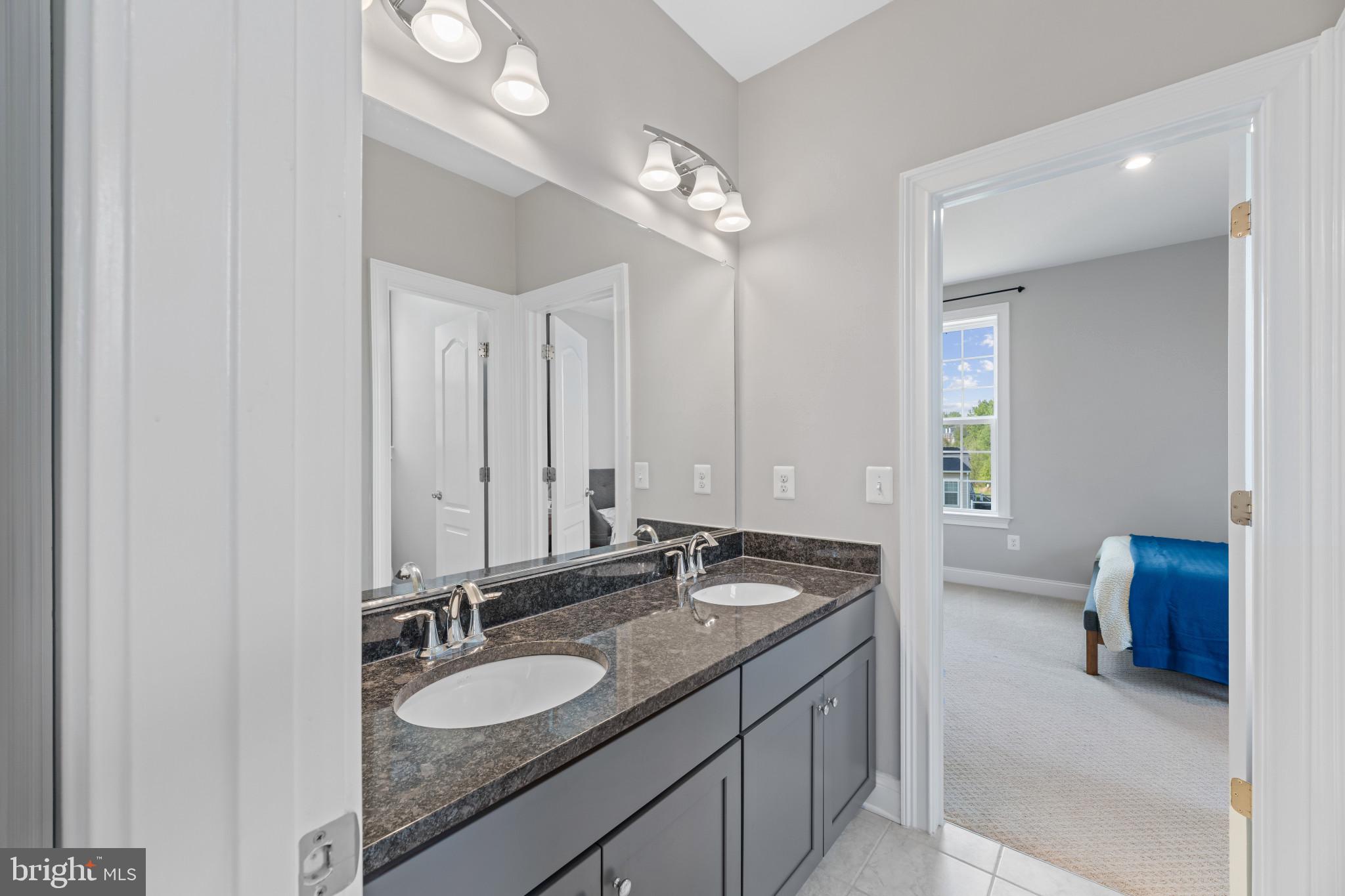 WESTMOUNT - Residential