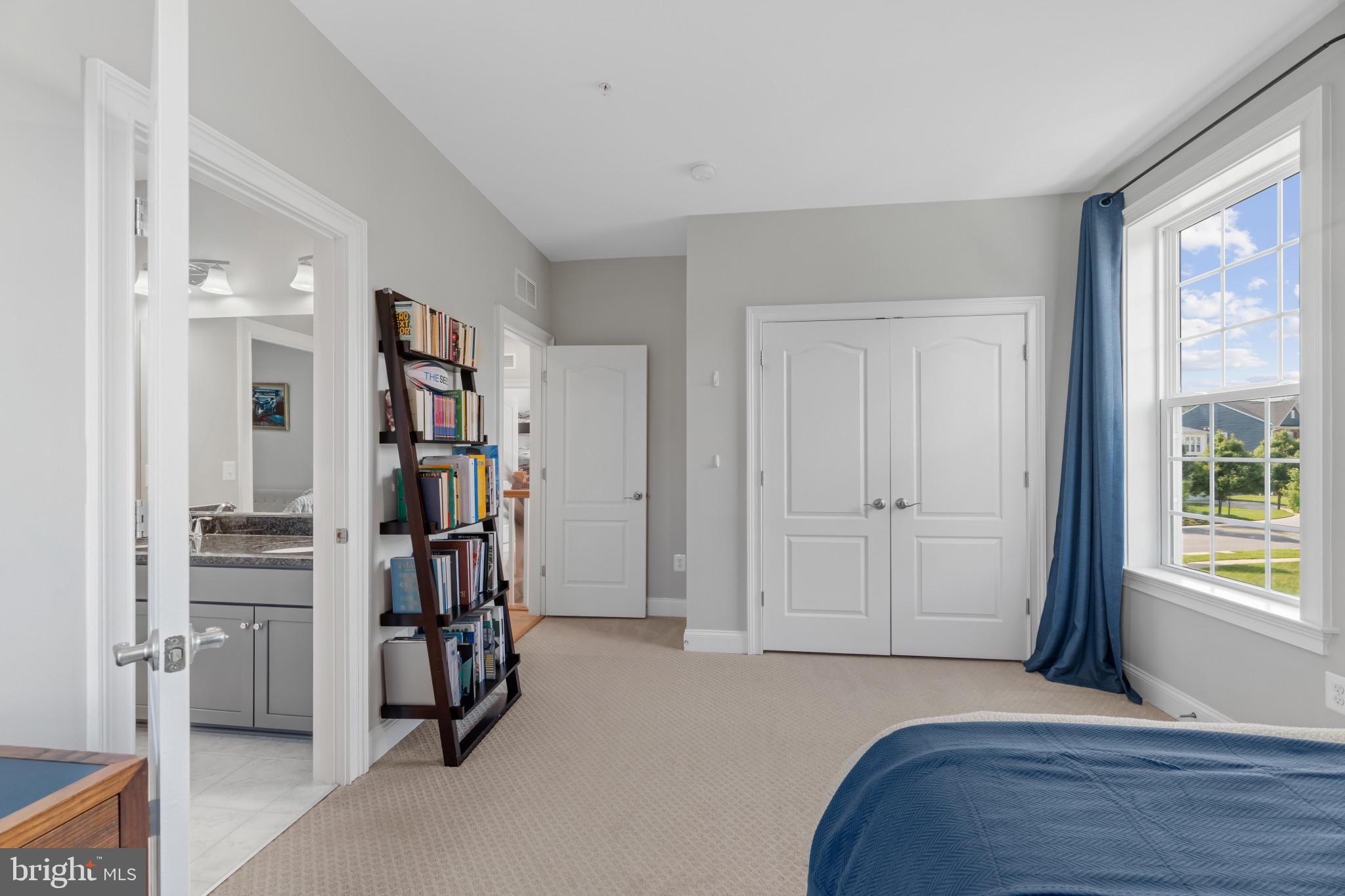WESTMOUNT - Residential