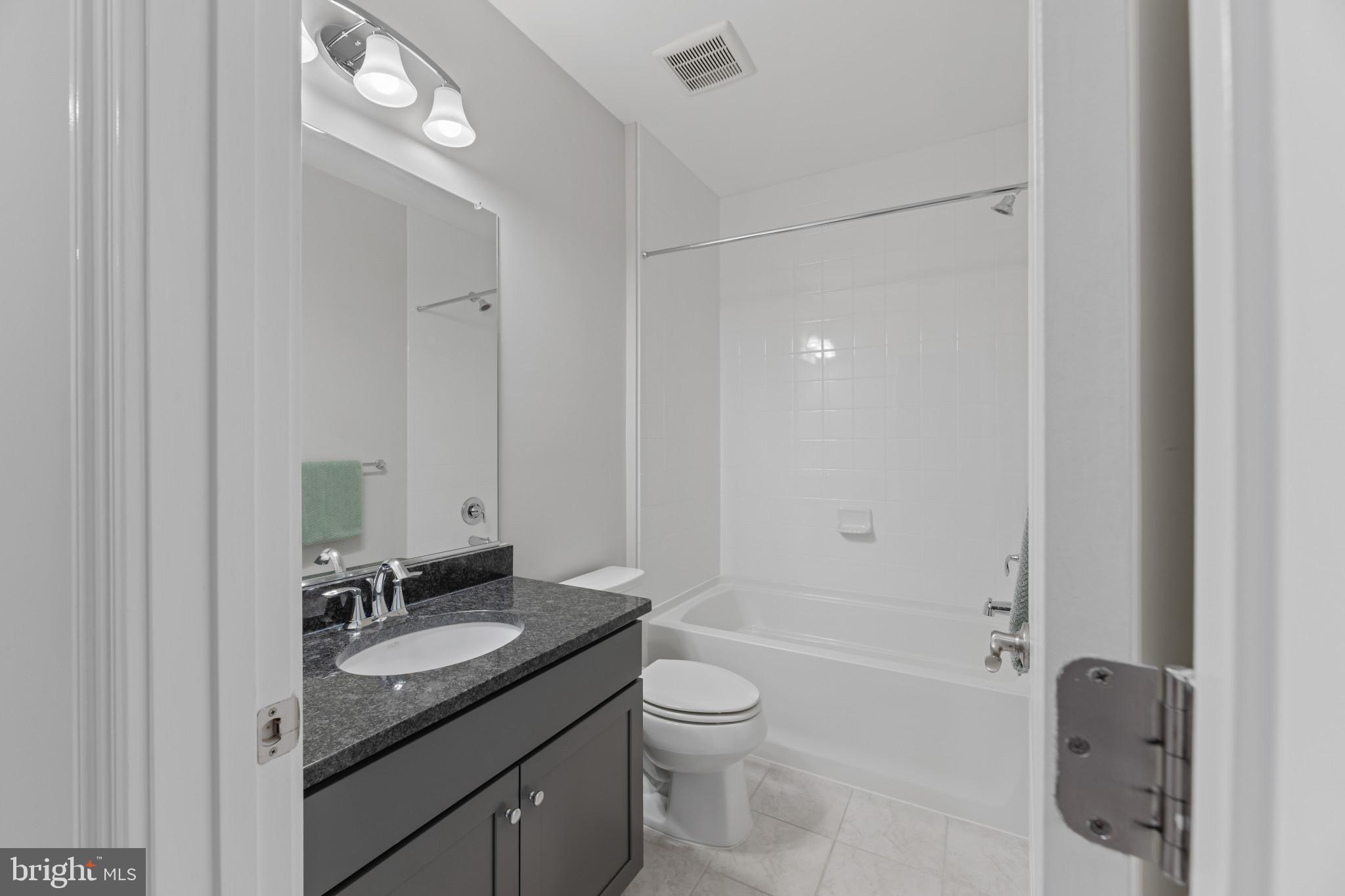 WESTMOUNT - Residential