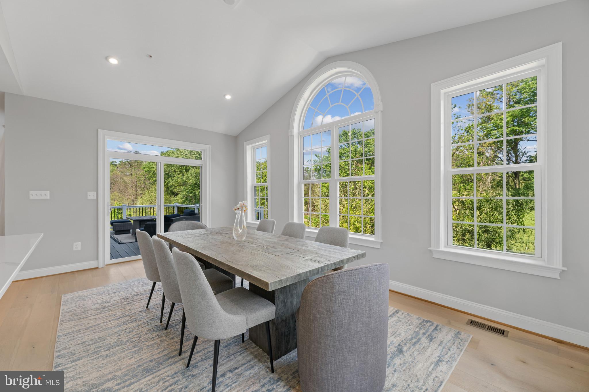 WESTMOUNT - Residential