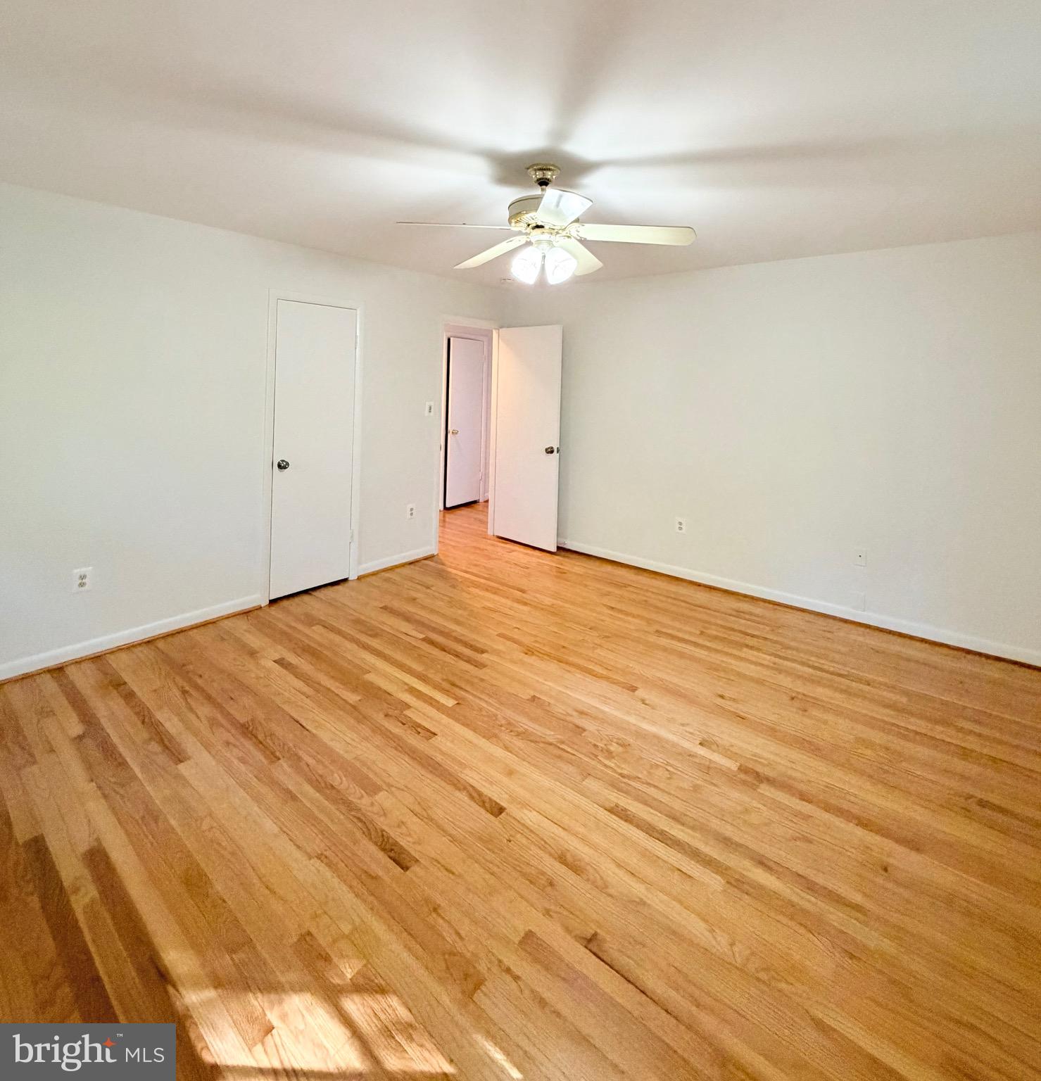 OLD CREEK ESTATES - Residential Lease