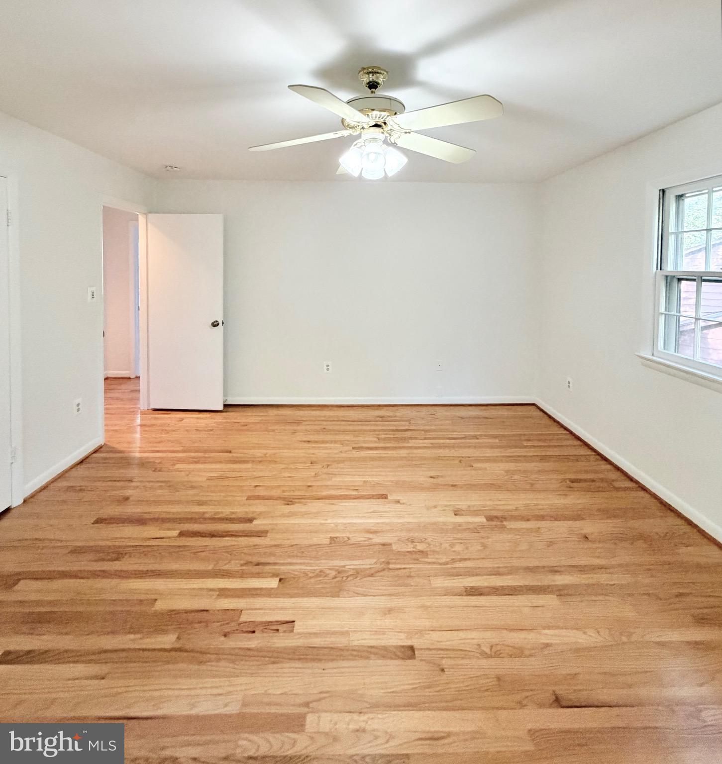 OLD CREEK ESTATES - Residential Lease