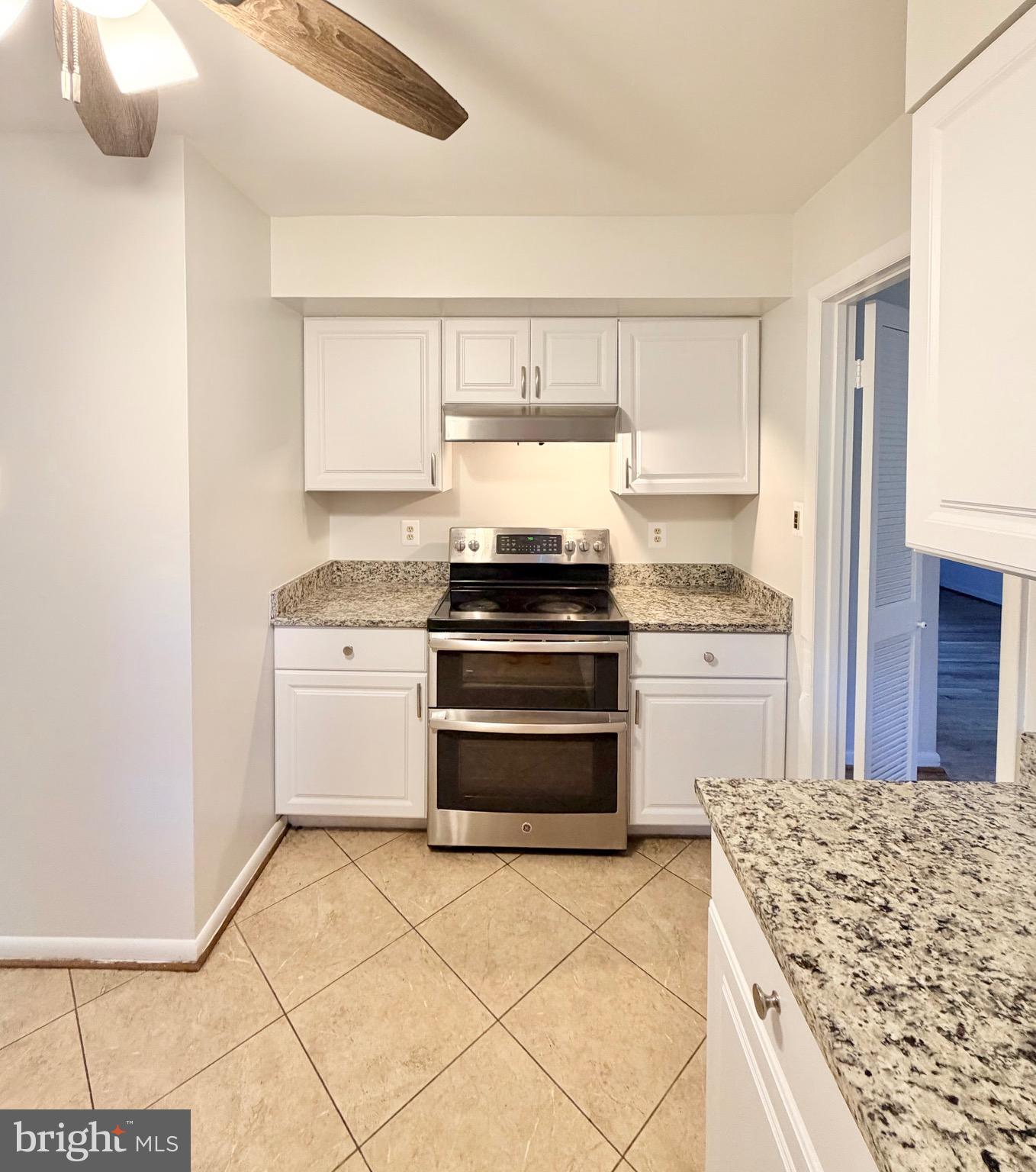 OLD CREEK ESTATES - Residential Lease