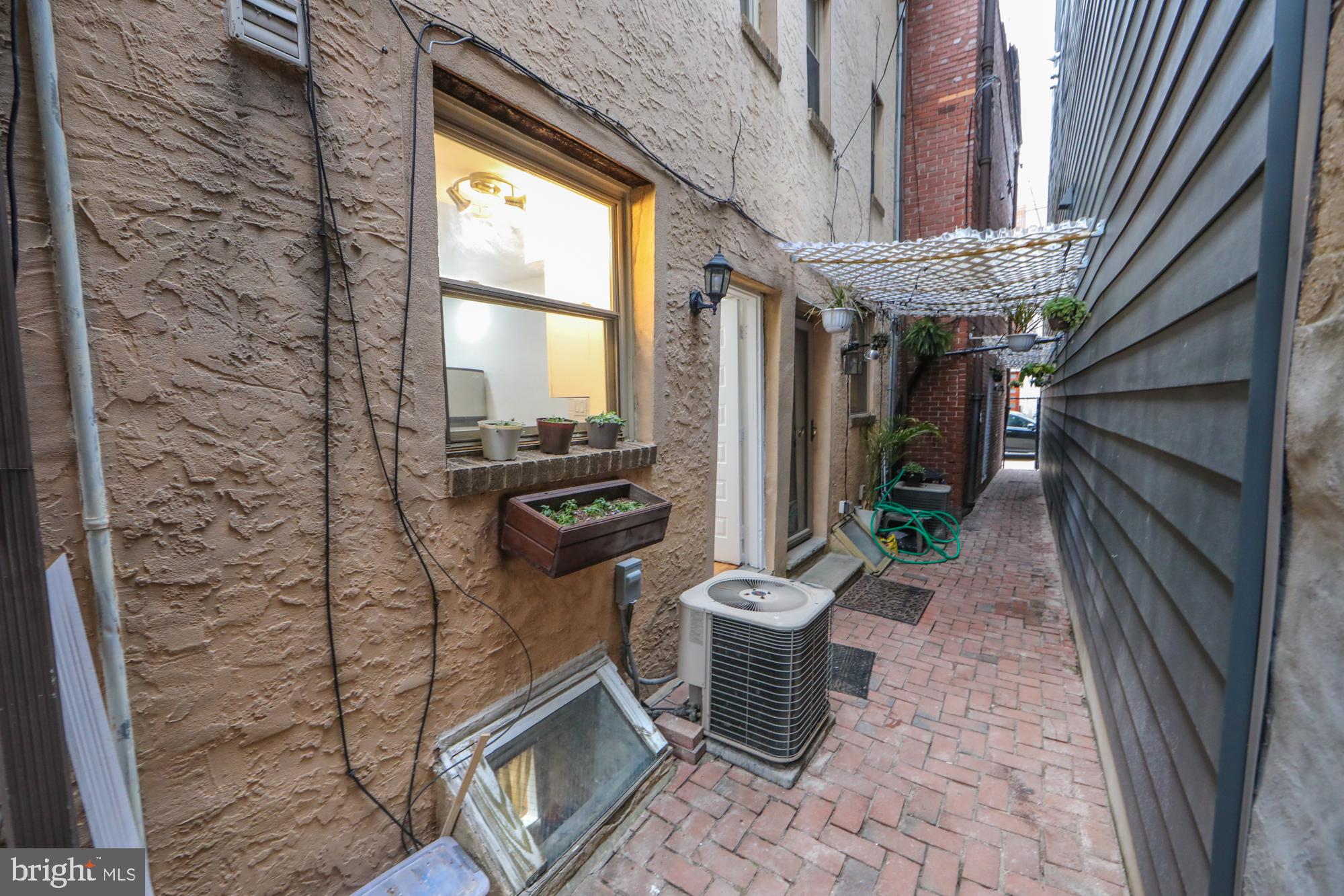 BELLA VISTA - Residential Lease