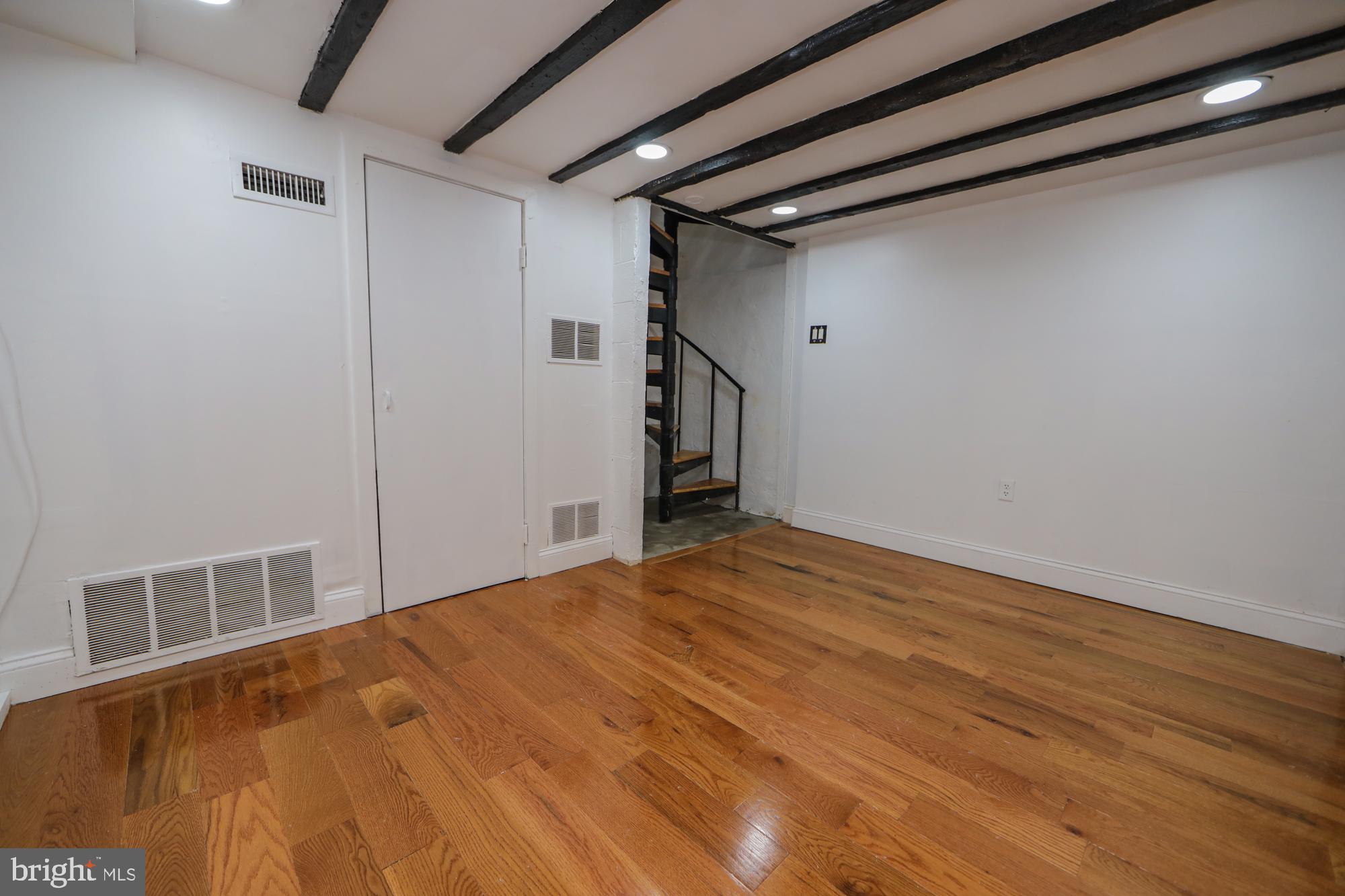 BELLA VISTA - Residential Lease