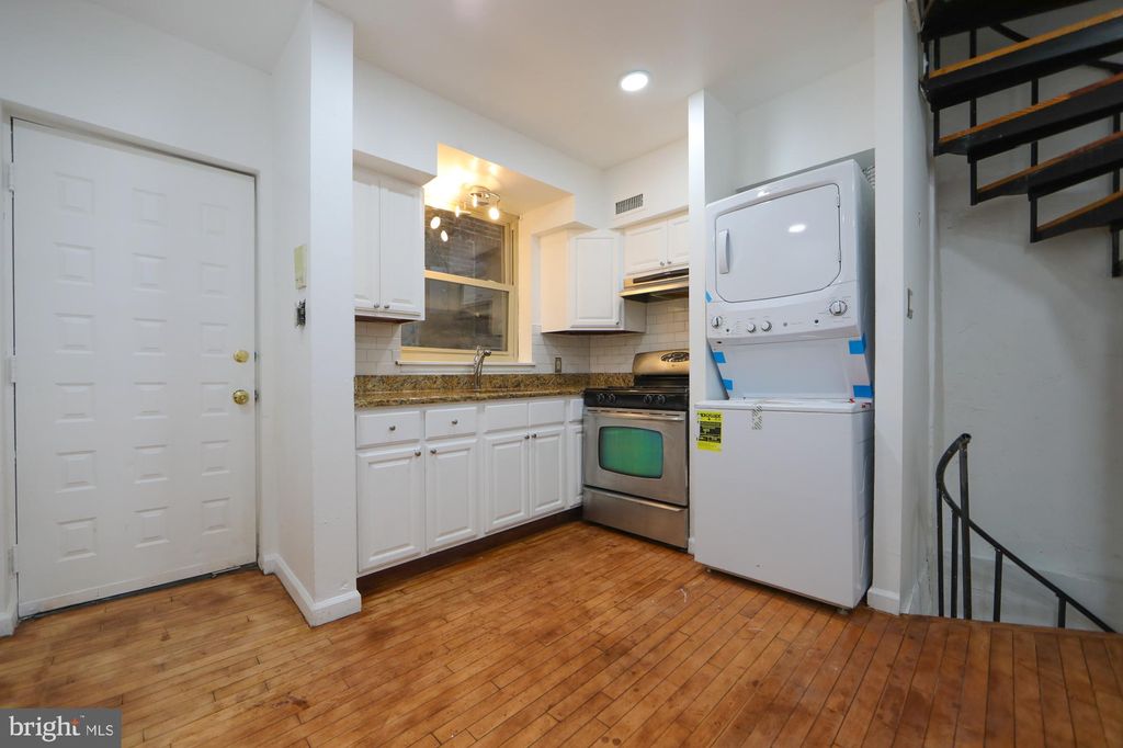 Photo of 617 S 7th Street #C, PHILADELPHIA, PA 19147 (MLS # PAPH2549154)