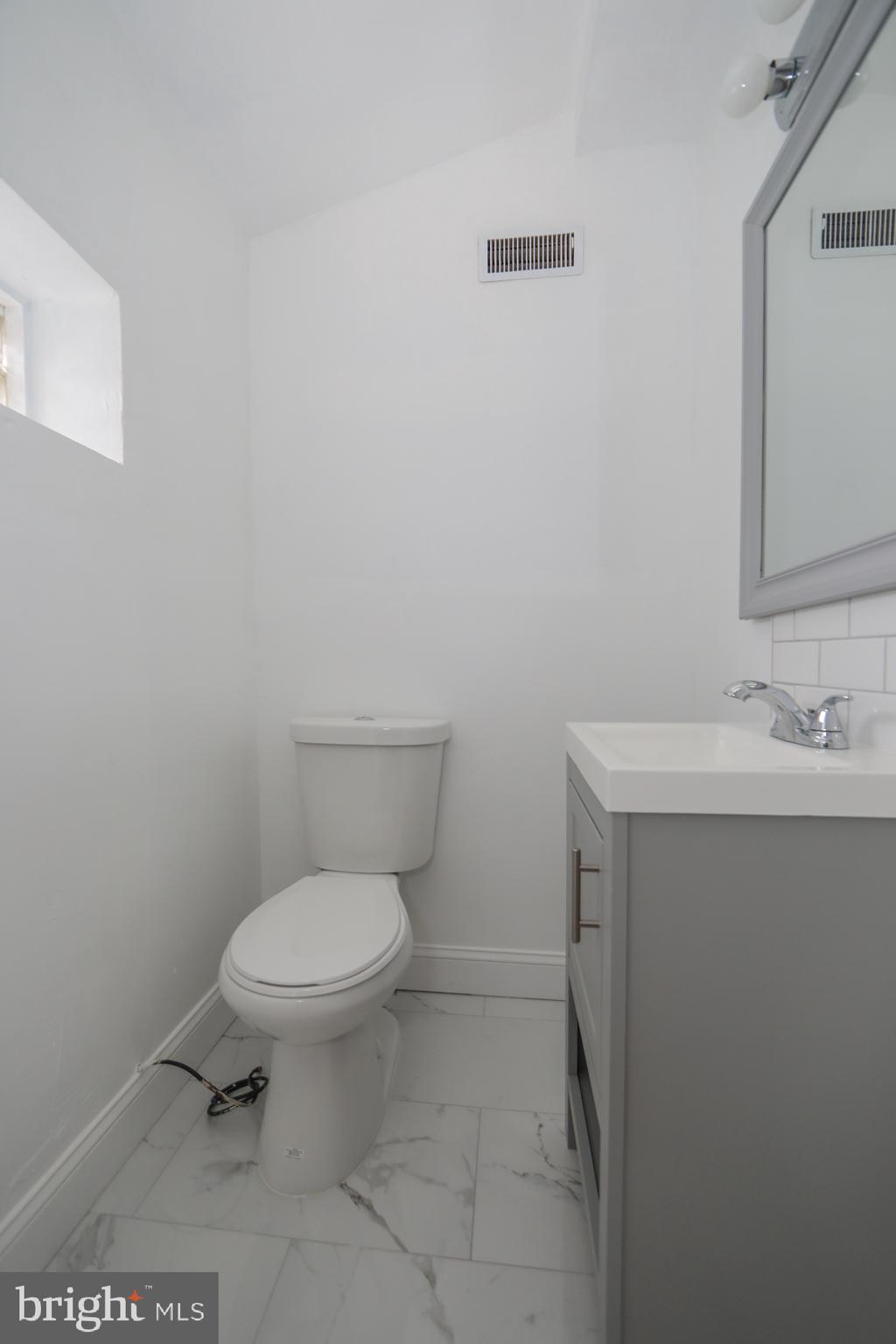 BELLA VISTA - Residential Lease