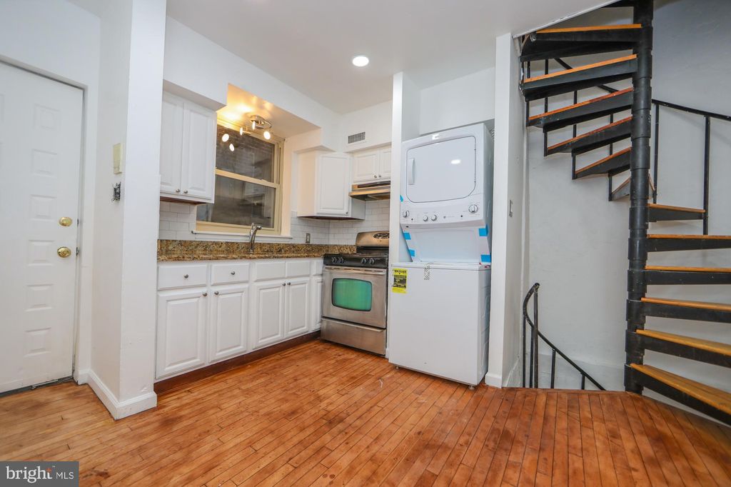 Photo of 617 S 7th Street #C, PHILADELPHIA, PA 19147 (MLS # PAPH2549154)