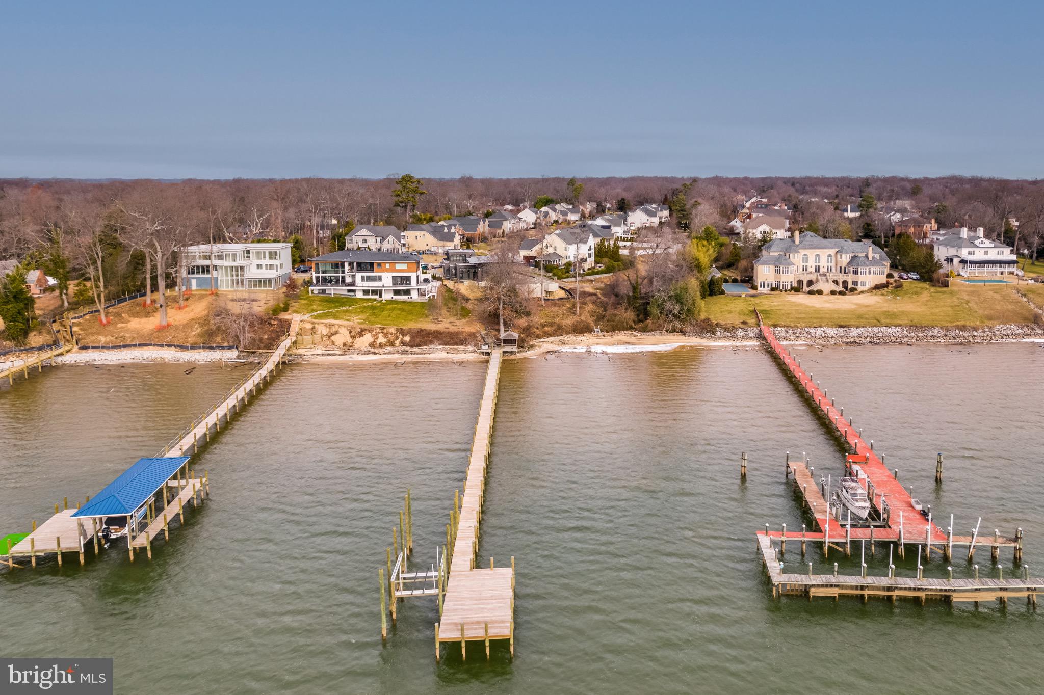 FERRY LANDING - Residential