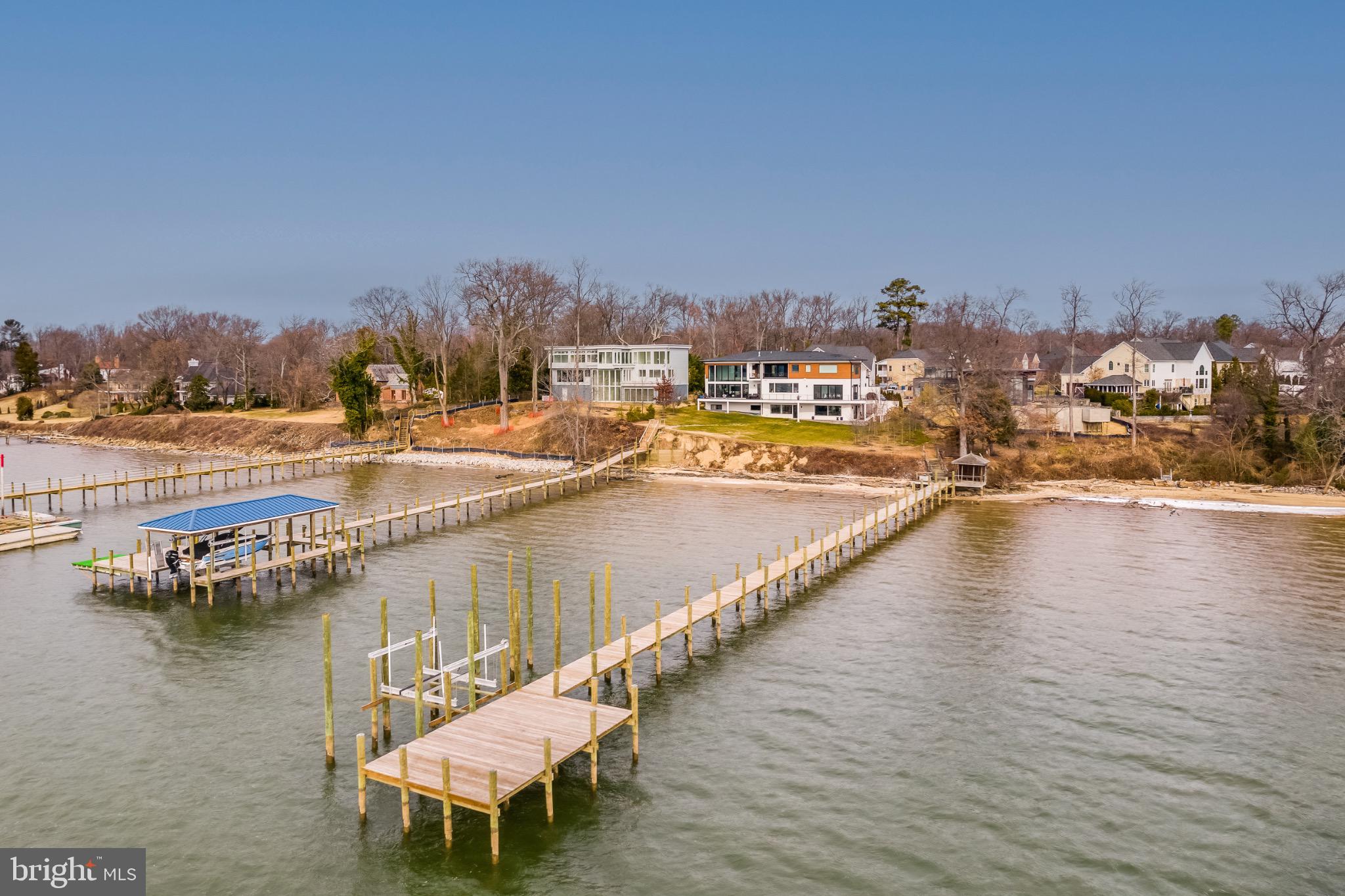 FERRY LANDING - Residential