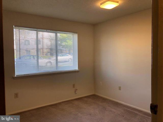 AMBERTOWNE - Residential Lease