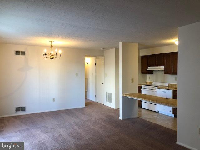 AMBERTOWNE - Residential Lease