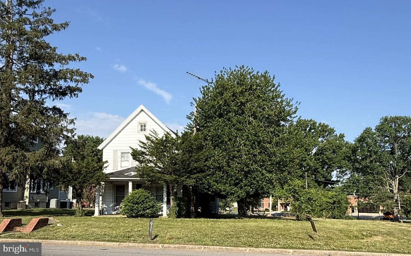 313 N AURORA STREET