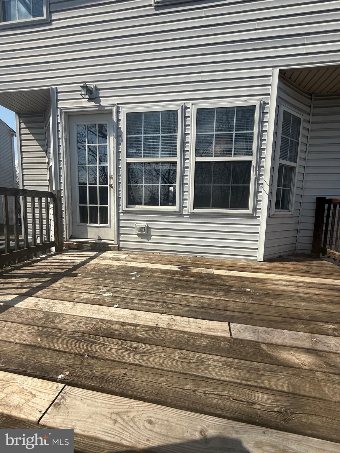 LAUREL RIDGE - Residential Lease