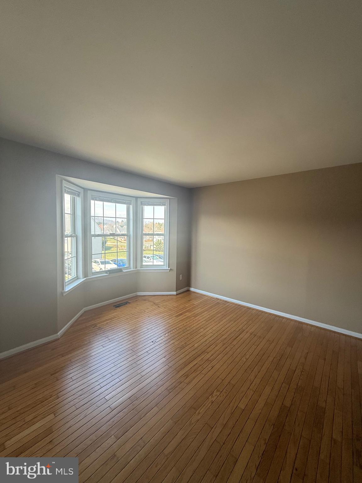 LAUREL RIDGE - Residential Lease