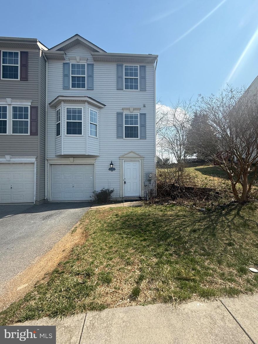 Welcome home to this beautifully updated end-unit townhouse in the convenient and desirable Laurel Ridge community! This spacious 3-bedroom, 2.5-bath home offers a perfect blend of comfort and convenience.
Step into the inviting living room with hardwood floors and elegant stairs, leading to a bright and airy country-style kitchen featuring an island and ceramic tile flooring. The family room offers additional space for entertaining or relaxing.
Enjoy a spacious layout plus new carpet in all bedrooms, and your own private deck—ideal for sipping coffee or unwinding in peace and quiet. Despite the tranquil setting, you’re just minutes from local schools, shopping, and I-81, making commuting a breeze.