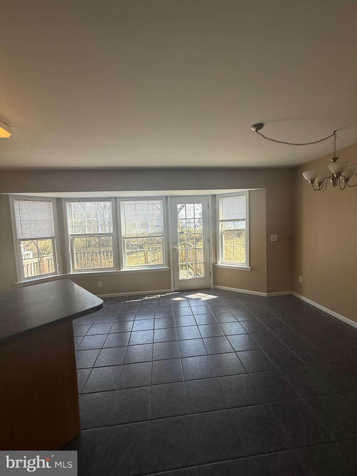 LAUREL RIDGE - Residential Lease