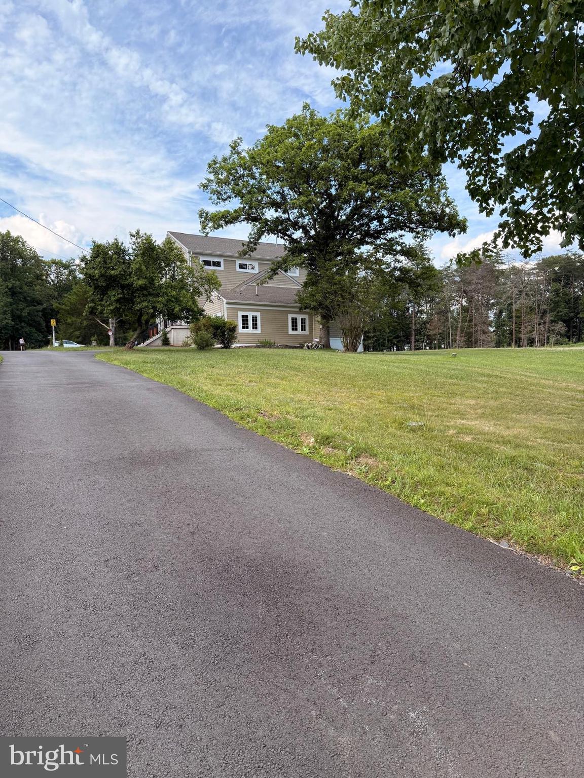 12304 POPES HEAD ROAD