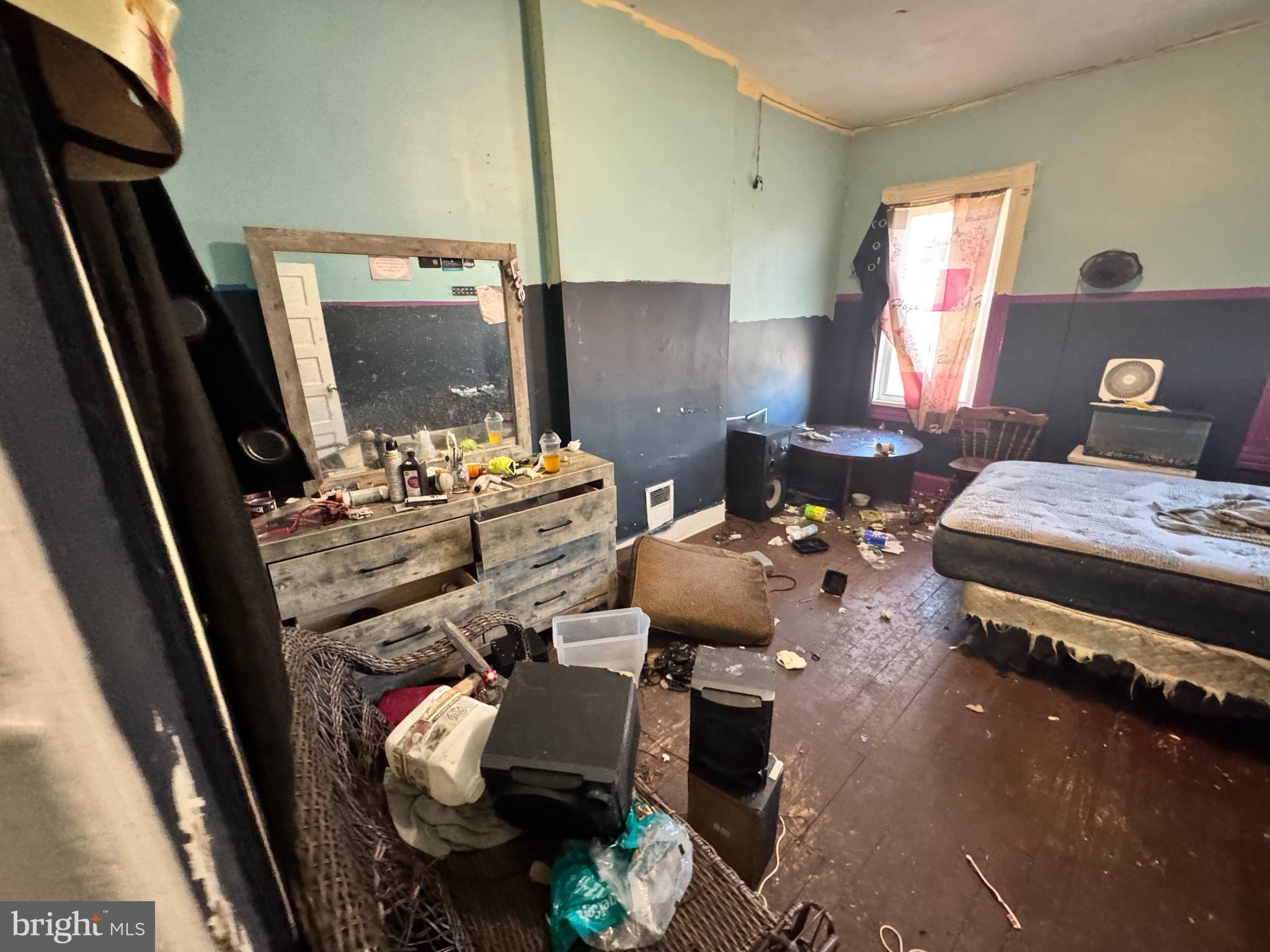 MIDTOWN EDMONDSON - Residential