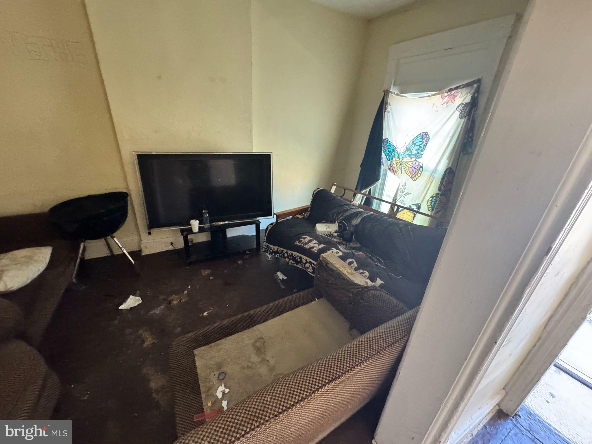 MIDTOWN EDMONDSON - Residential