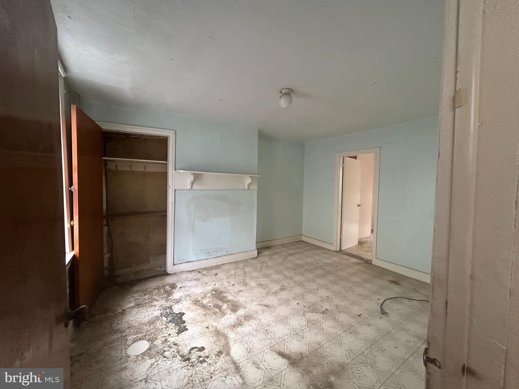 FAIRMOUNT - Residential