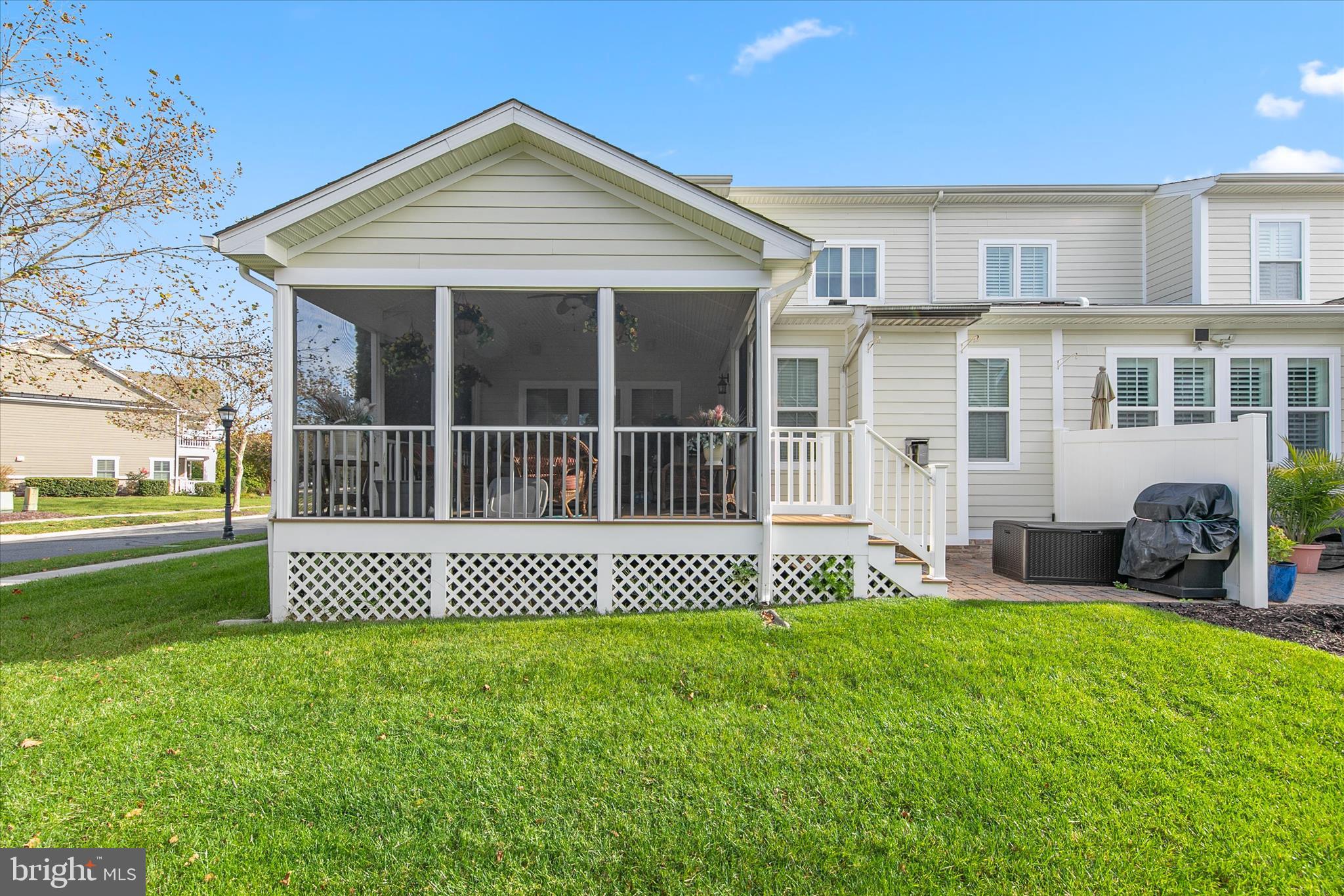 BAYSIDE - Residential