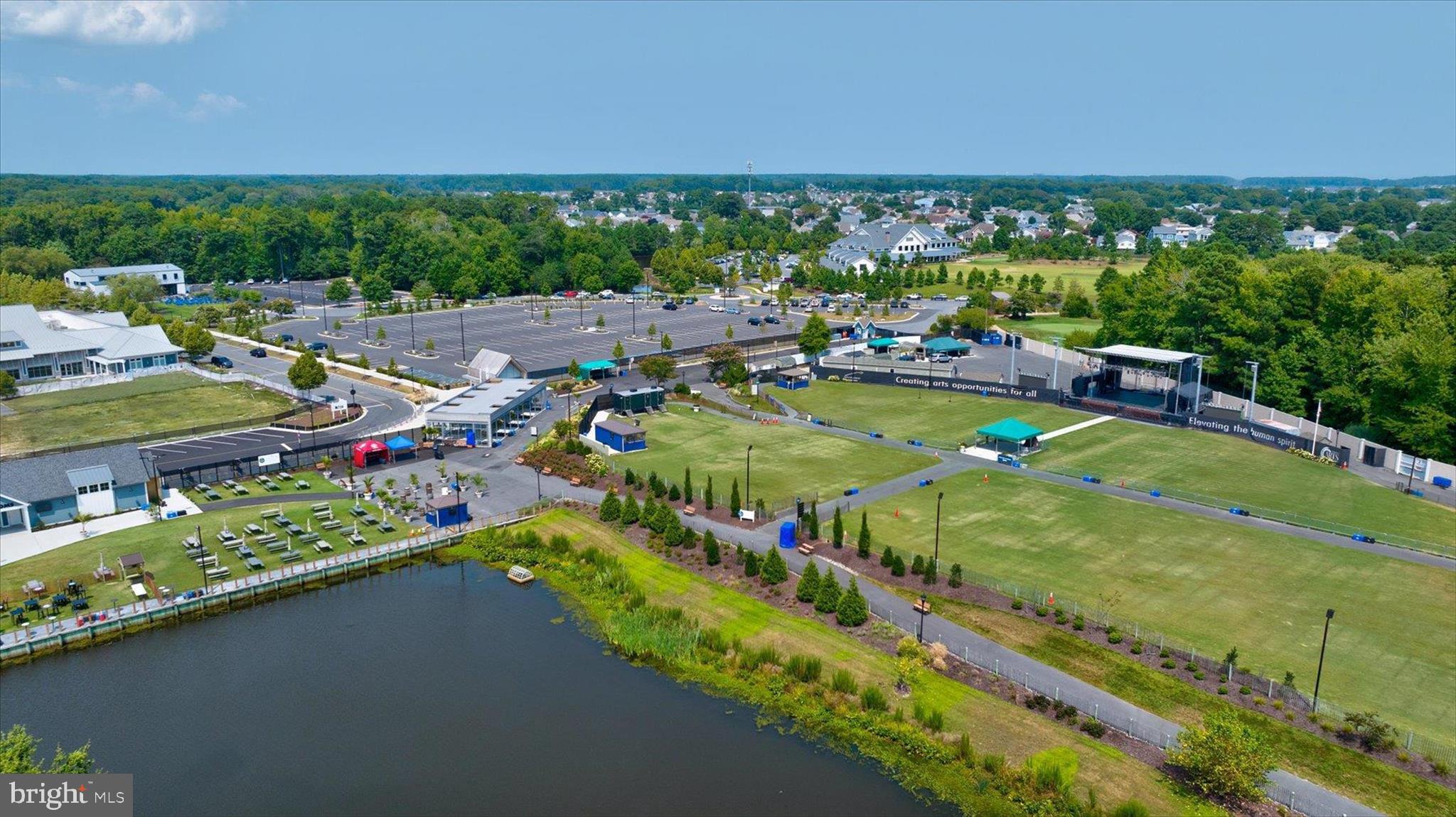 BAYSIDE - Residential